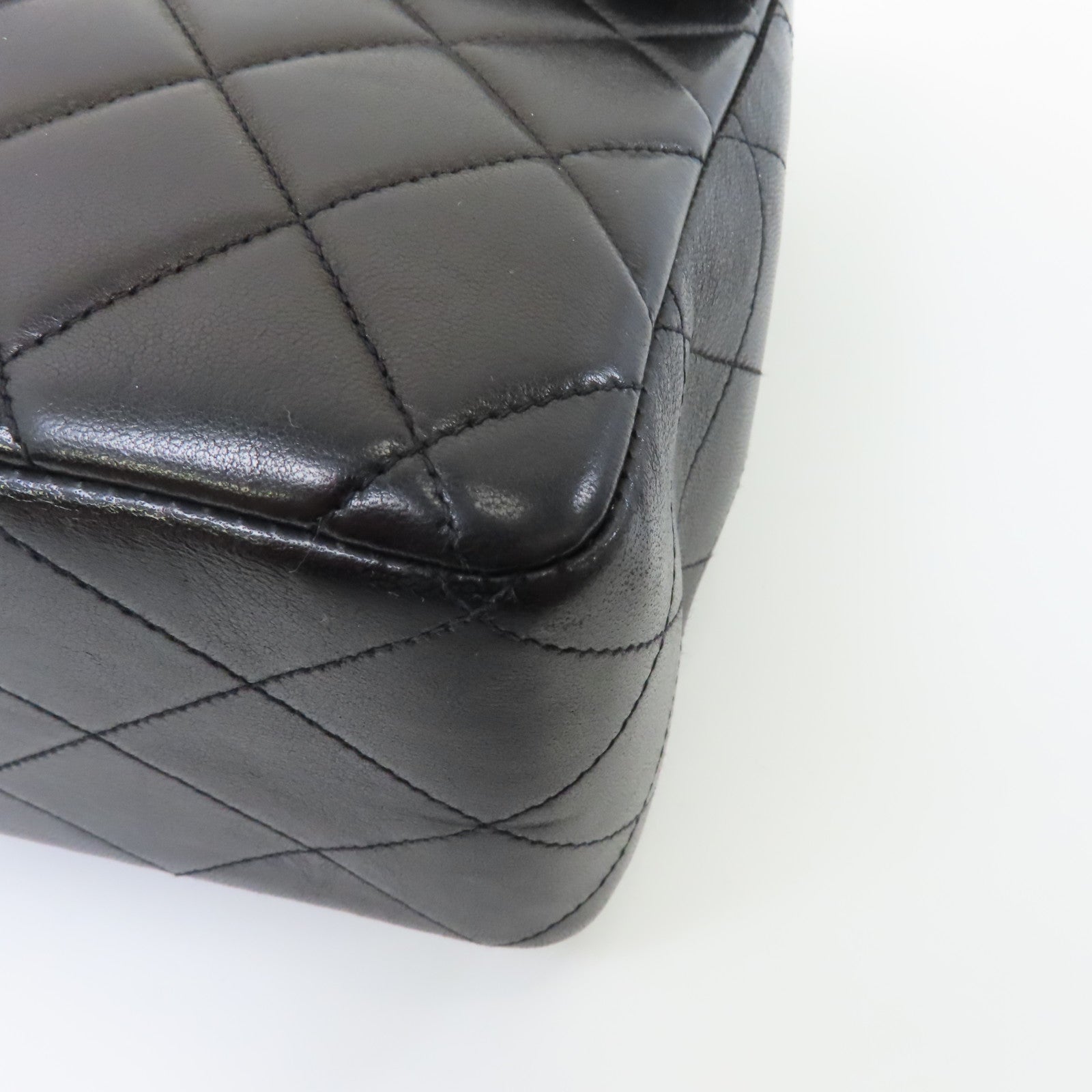 CHANEL 菱格牛皮皮革Chain Shoulder Bag金扣鏈帶肩背袋黑色