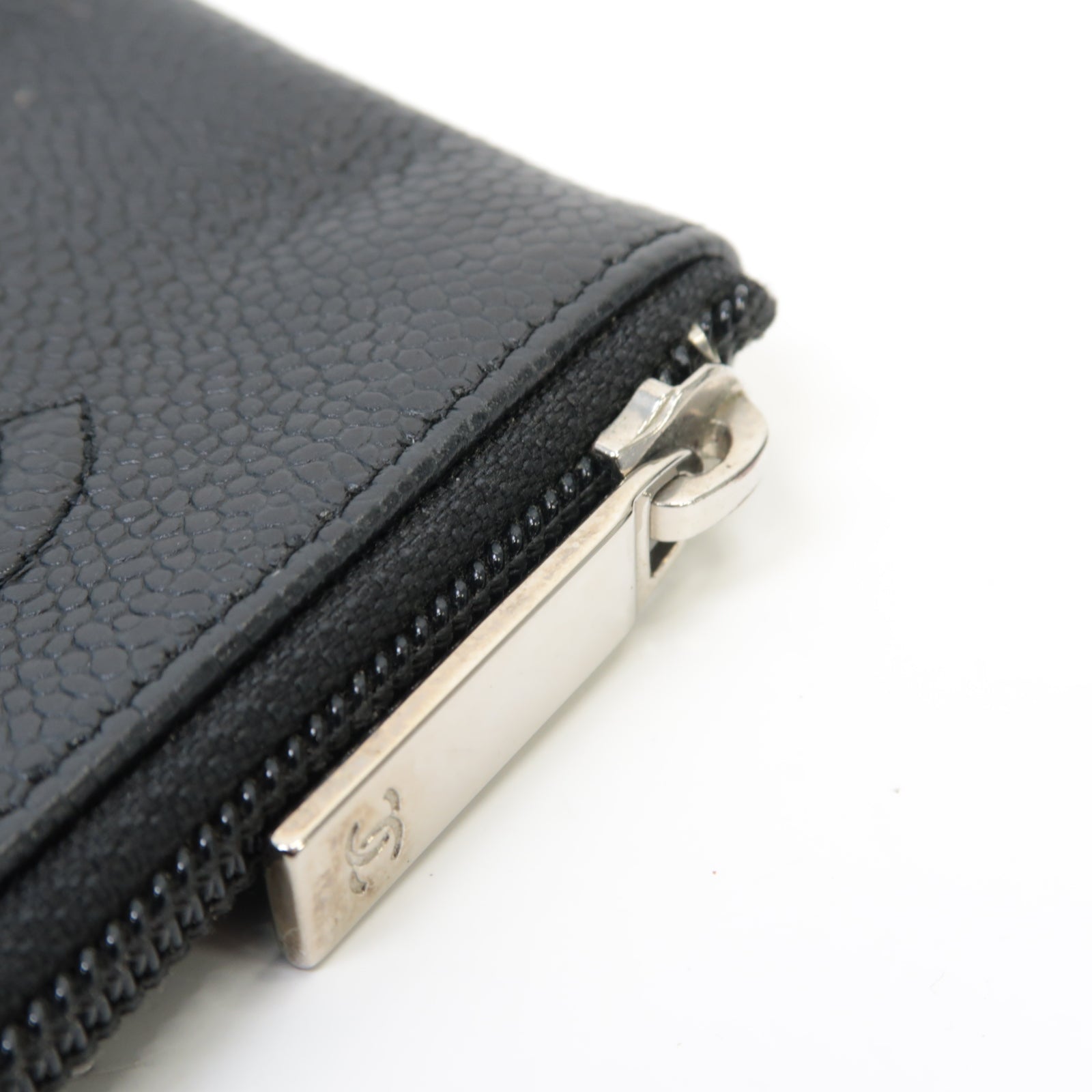 CHANEL Caviar皮革Coin Case銀扣零錢包黒色