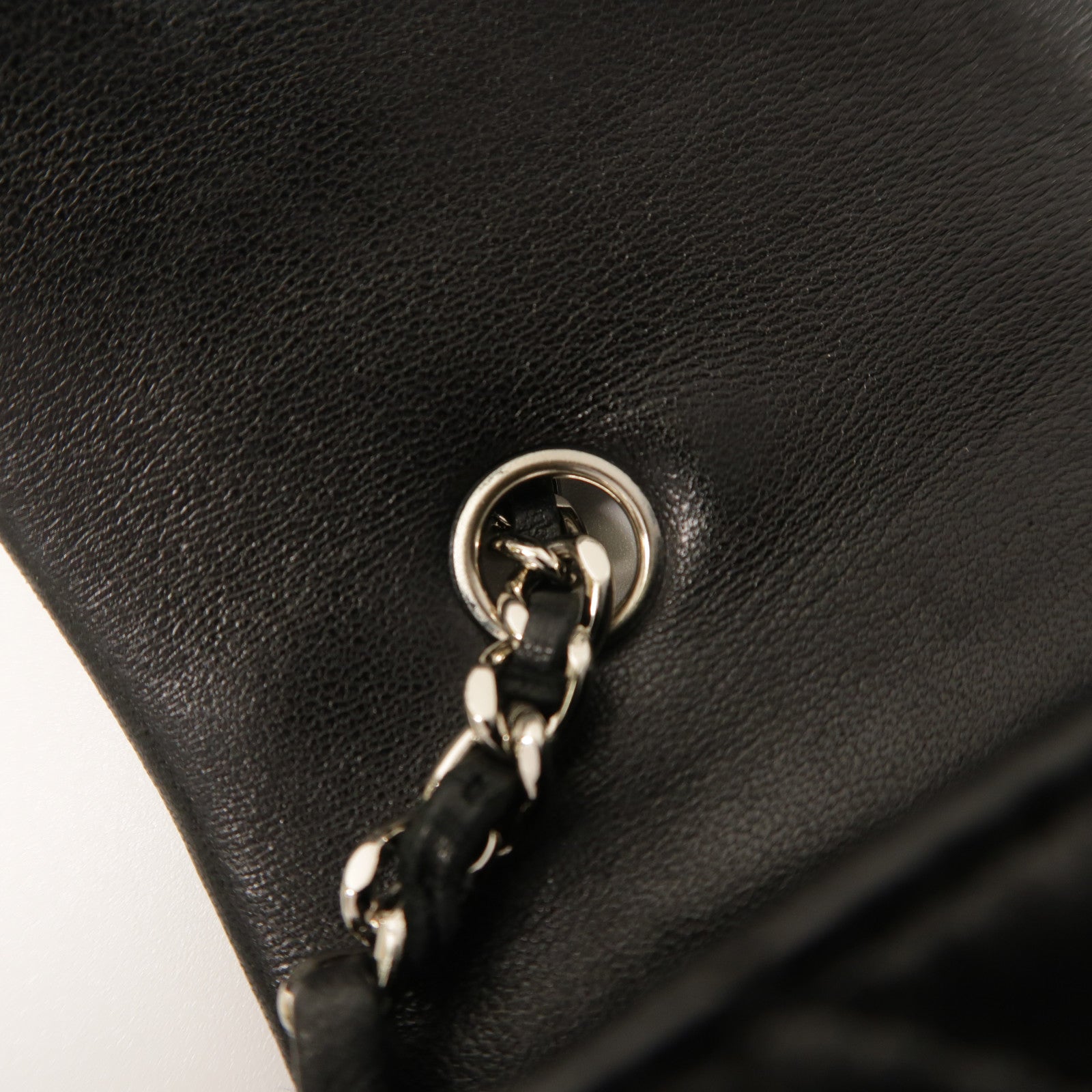CHANEL 羊皮皮革Mini Flap Bag銀扣鏈帶肩背袋