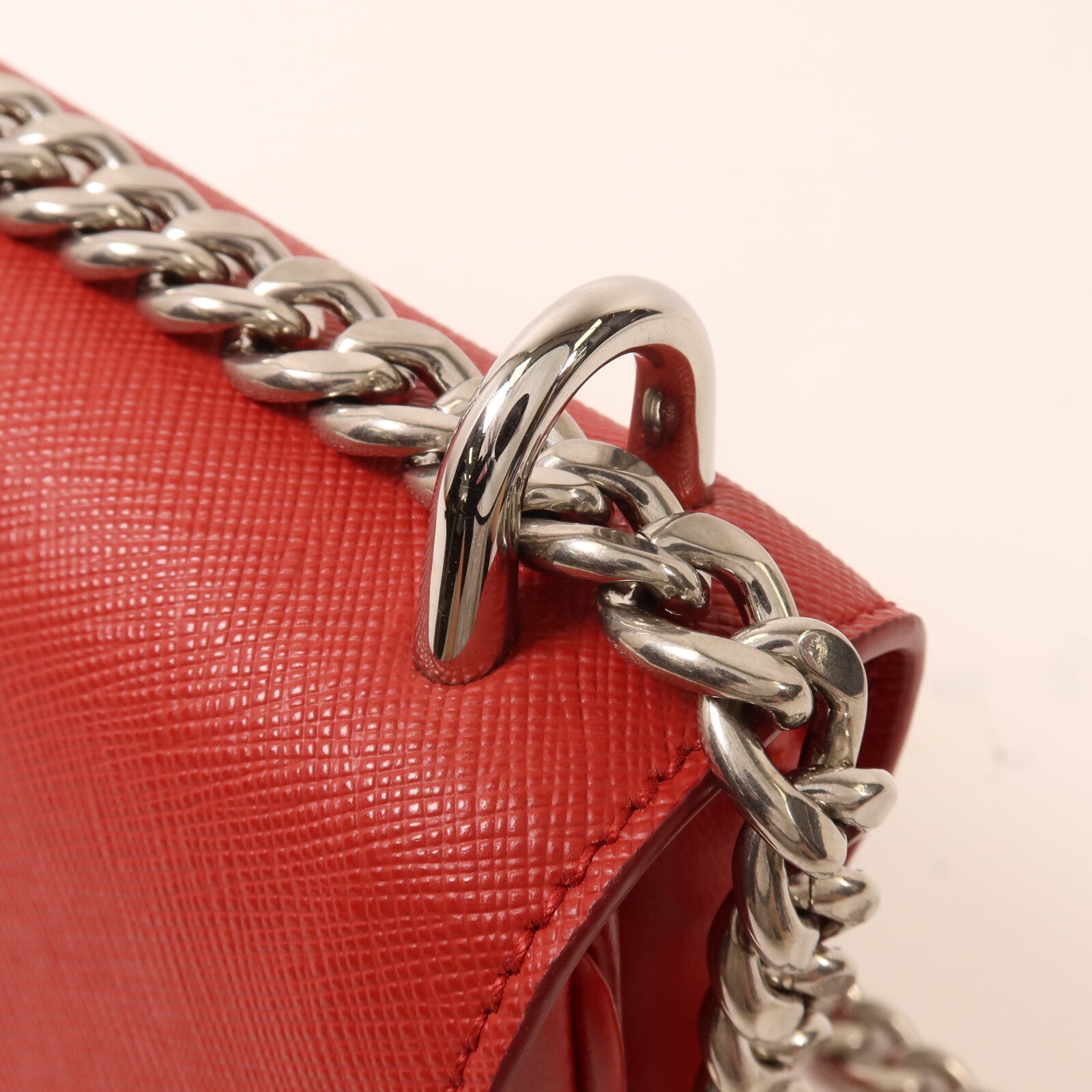 PRADA 牛皮皮革Chain Shoulder Bag鏈帶肩背袋