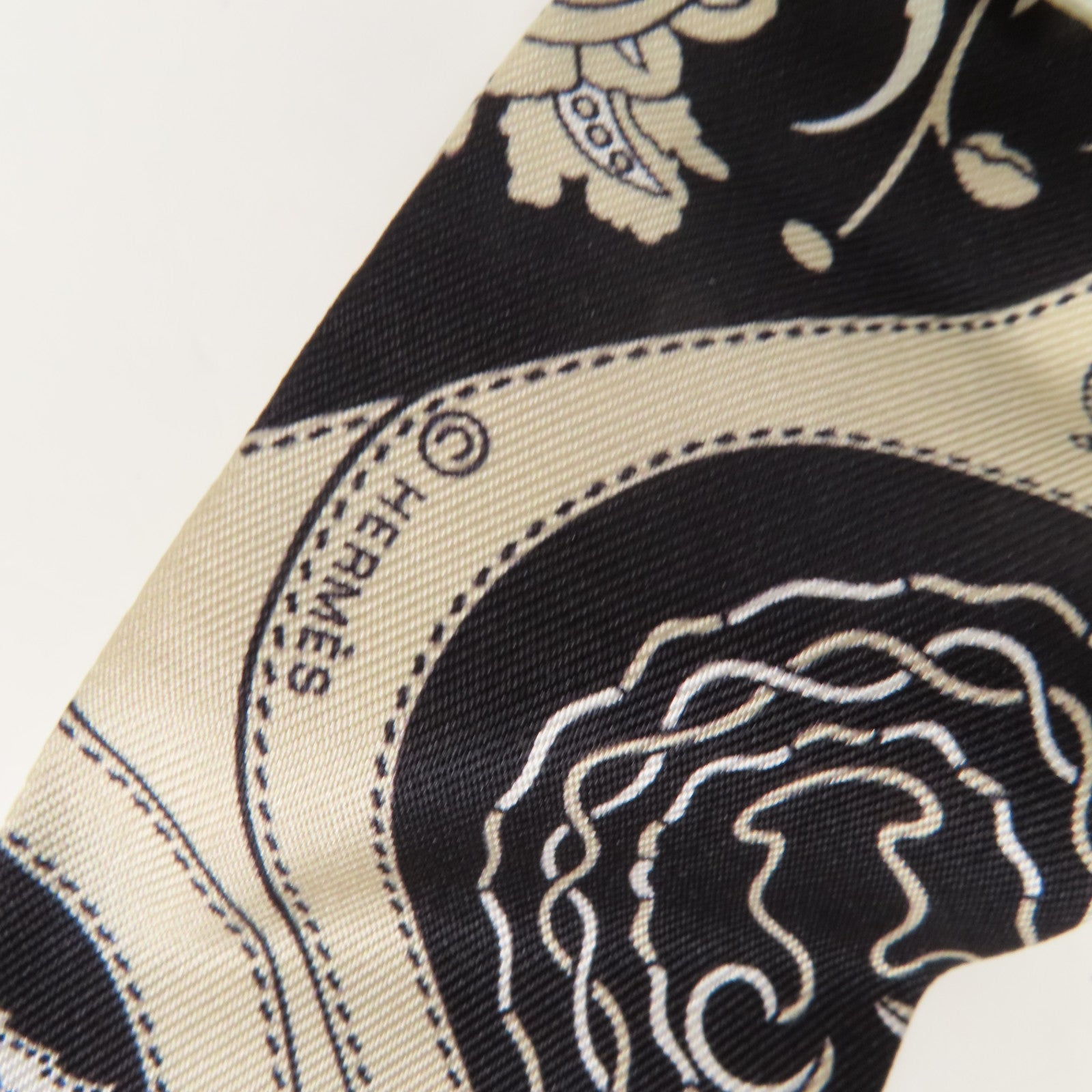 HERMES 絲質Twilly絲巾