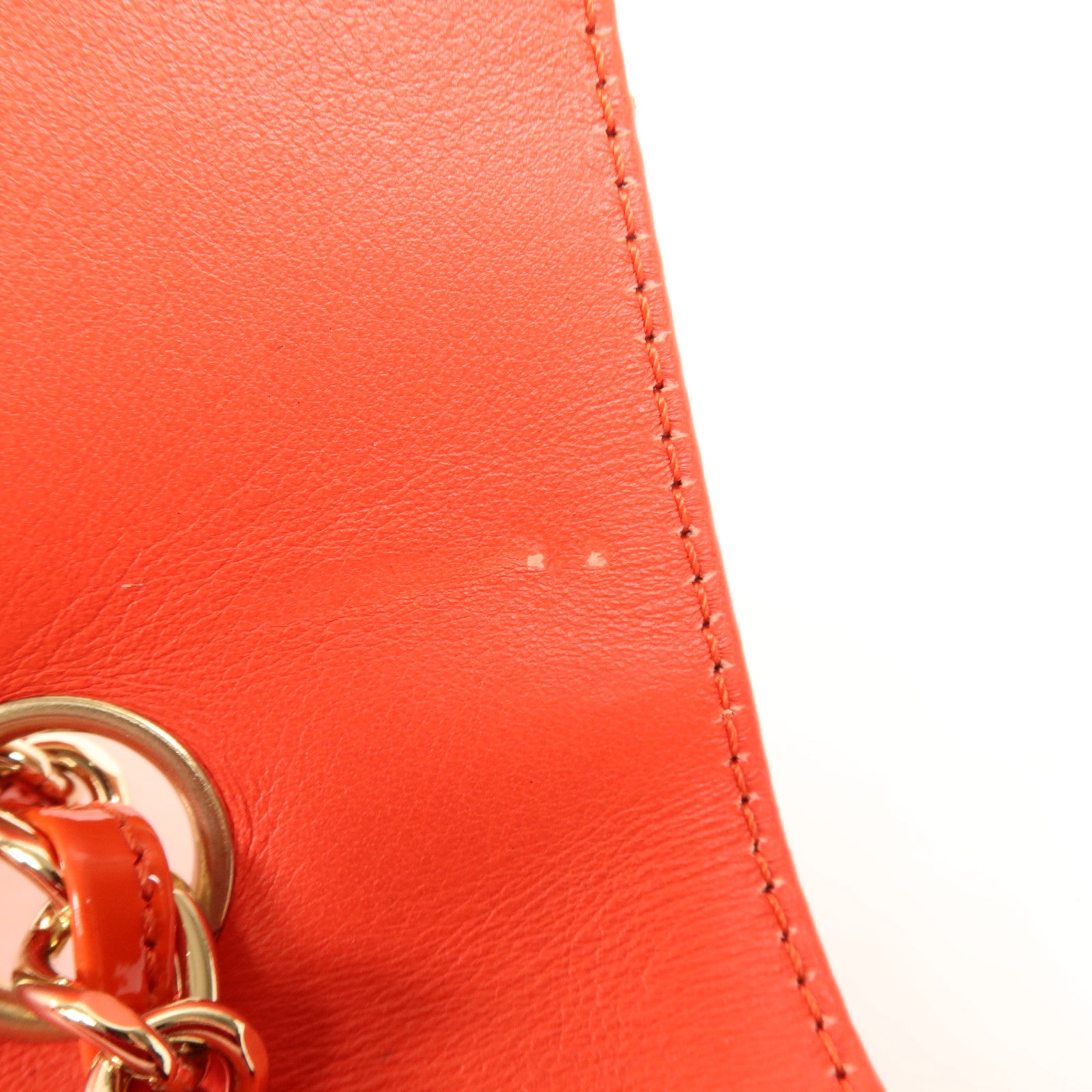 CHANEL 漆皮皮革Chain Shoulder金扣鏈帶肩背袋