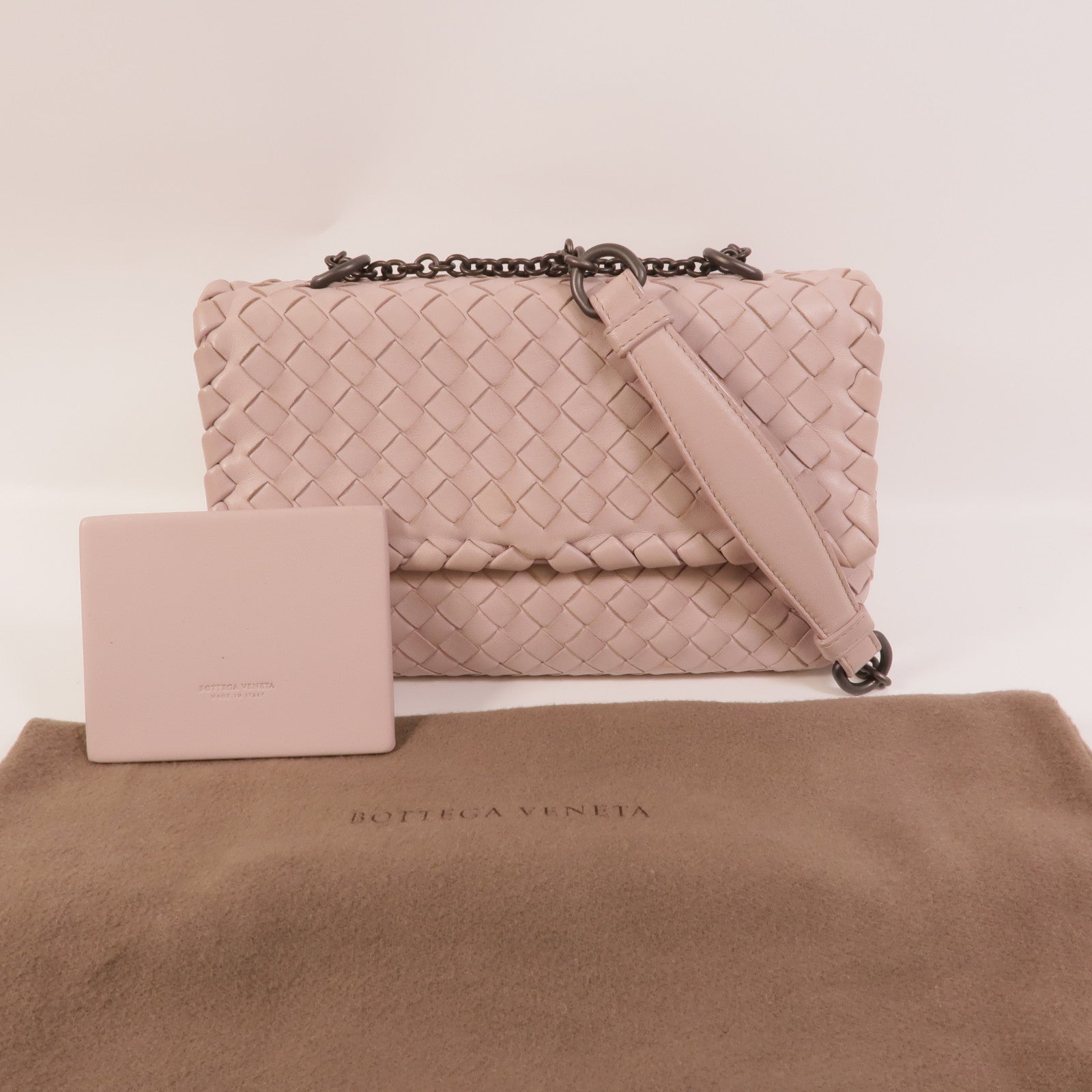 BOTTEGA VENETA 羊皮皮革Olimpia Bag鏈帶肩背袋