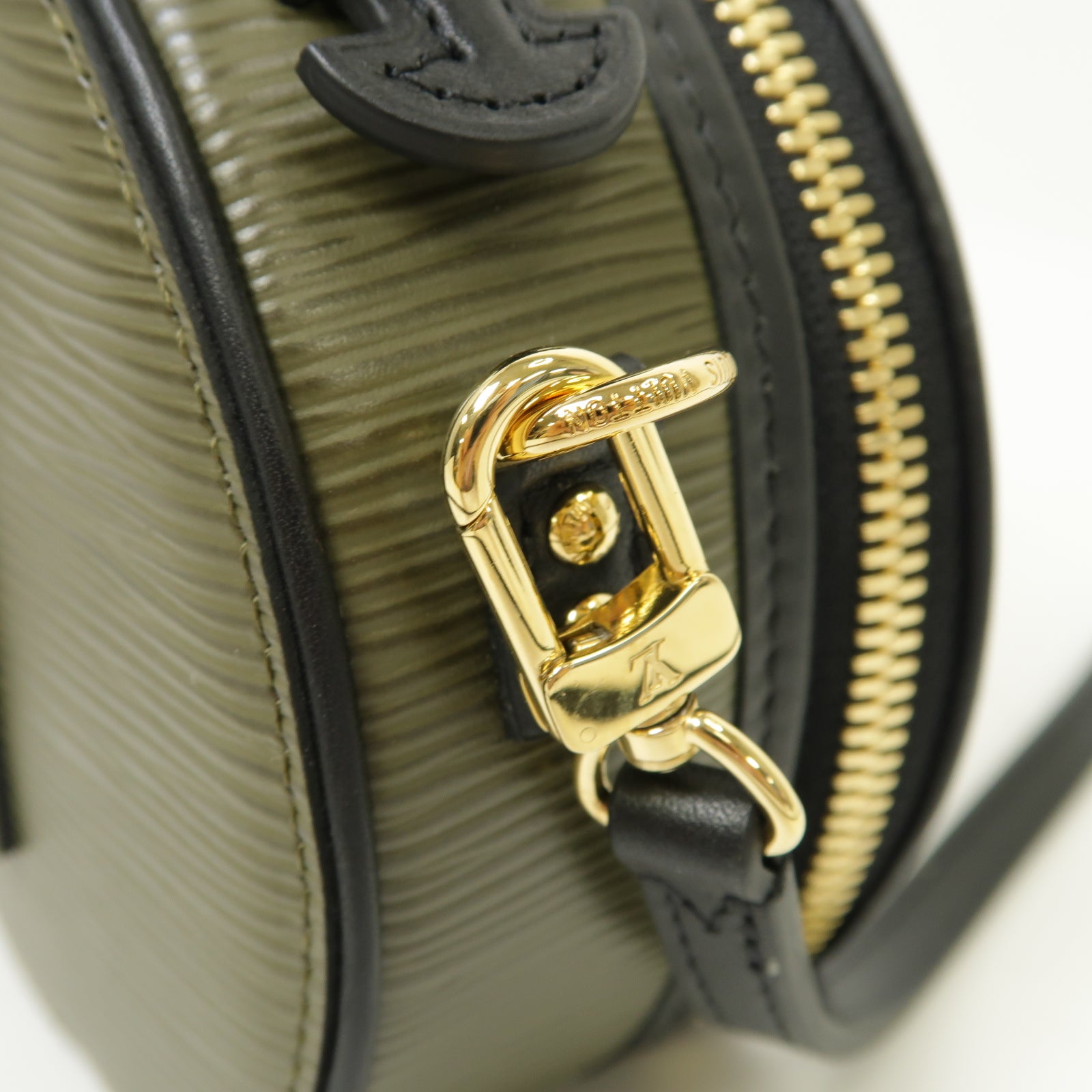 LOUIS VUITTON 【激減優惠】Epi Boite Chapeau金扣肩背袋深綠色/黑色