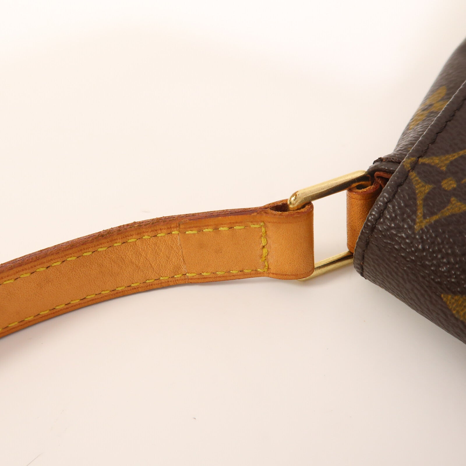 LOUIS VUITTON Monogram Musette Salsa Short金扣肩背袋