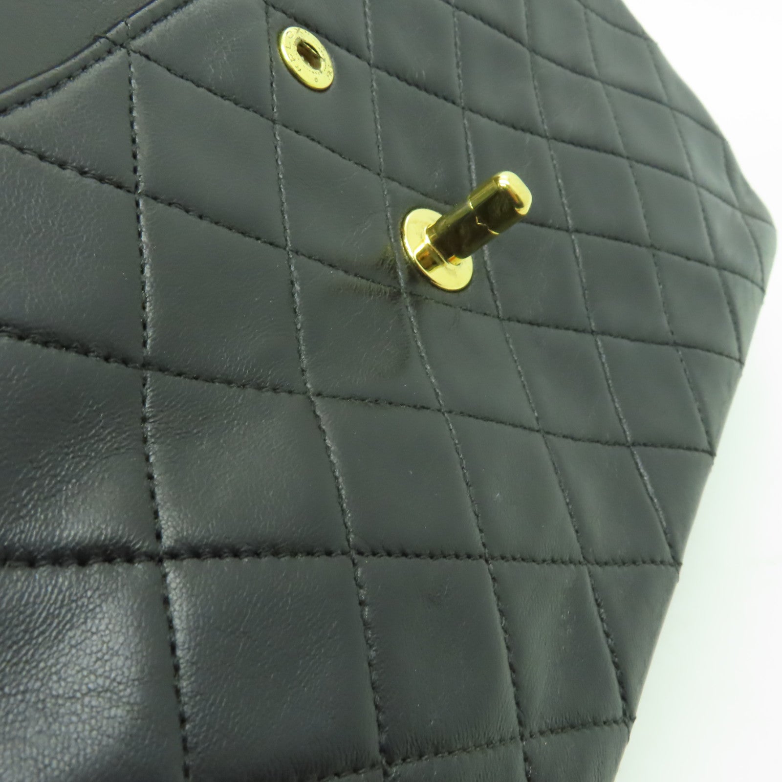 CHANEL 菱格羊皮皮革Vintage Shoulder金扣肩背袋黑色