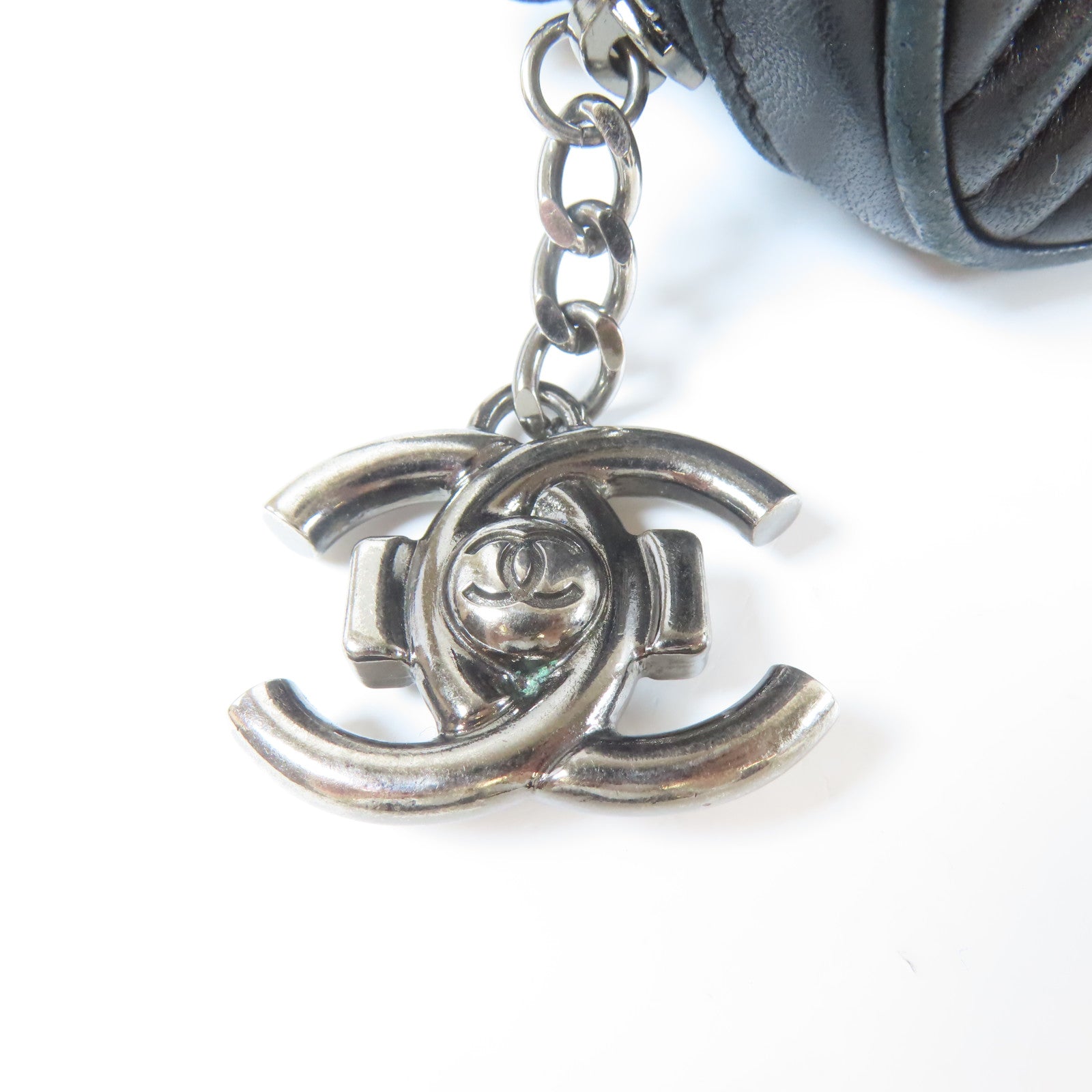 CHANEL 【激減優惠】菱格/斜紋牛皮皮革Chain Shoulder銀扣鏈帶肩背袋黑色