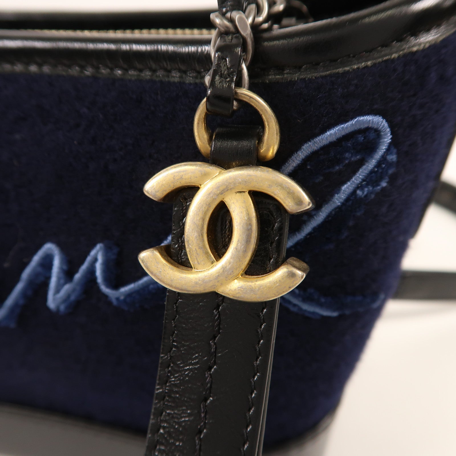 CHANEL 羊毛/皮革Gabrielle Small鏈帶肩背袋