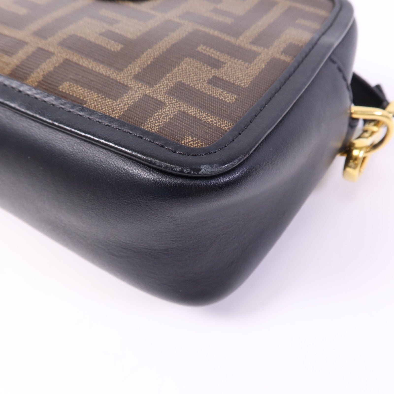 FENDI 塗層帆布Shoulder Bag金扣肩背袋