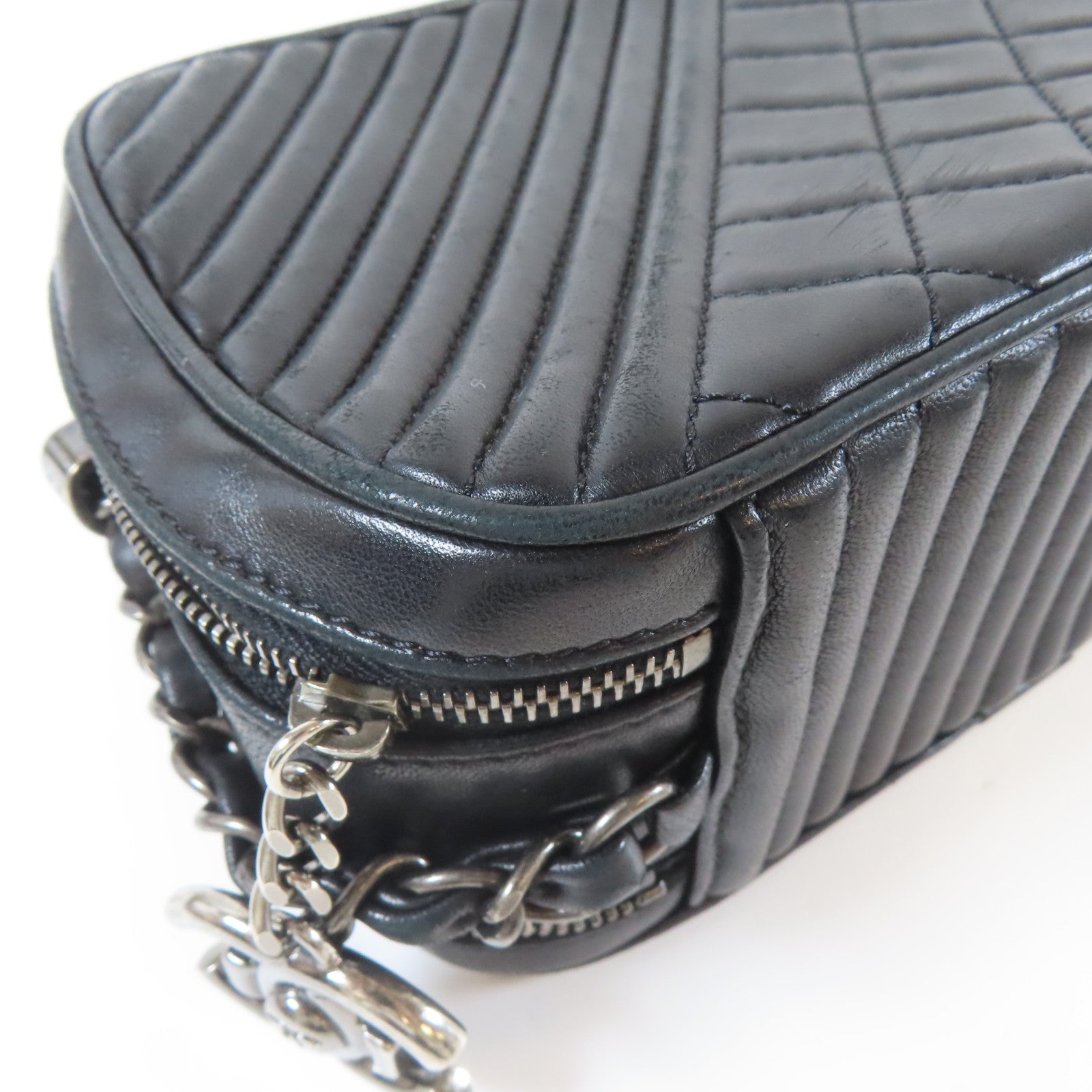 CHANEL 【激減優惠】菱格/斜紋牛皮皮革Chain Shoulder銀扣鏈帶肩背袋黑色