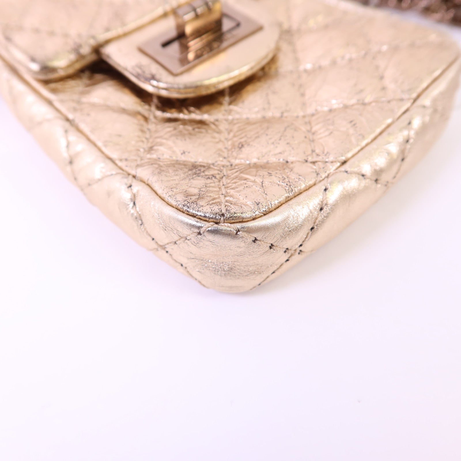 CHANEL 牛皮皮革2.55 Phone Bag鏈帶肩背袋