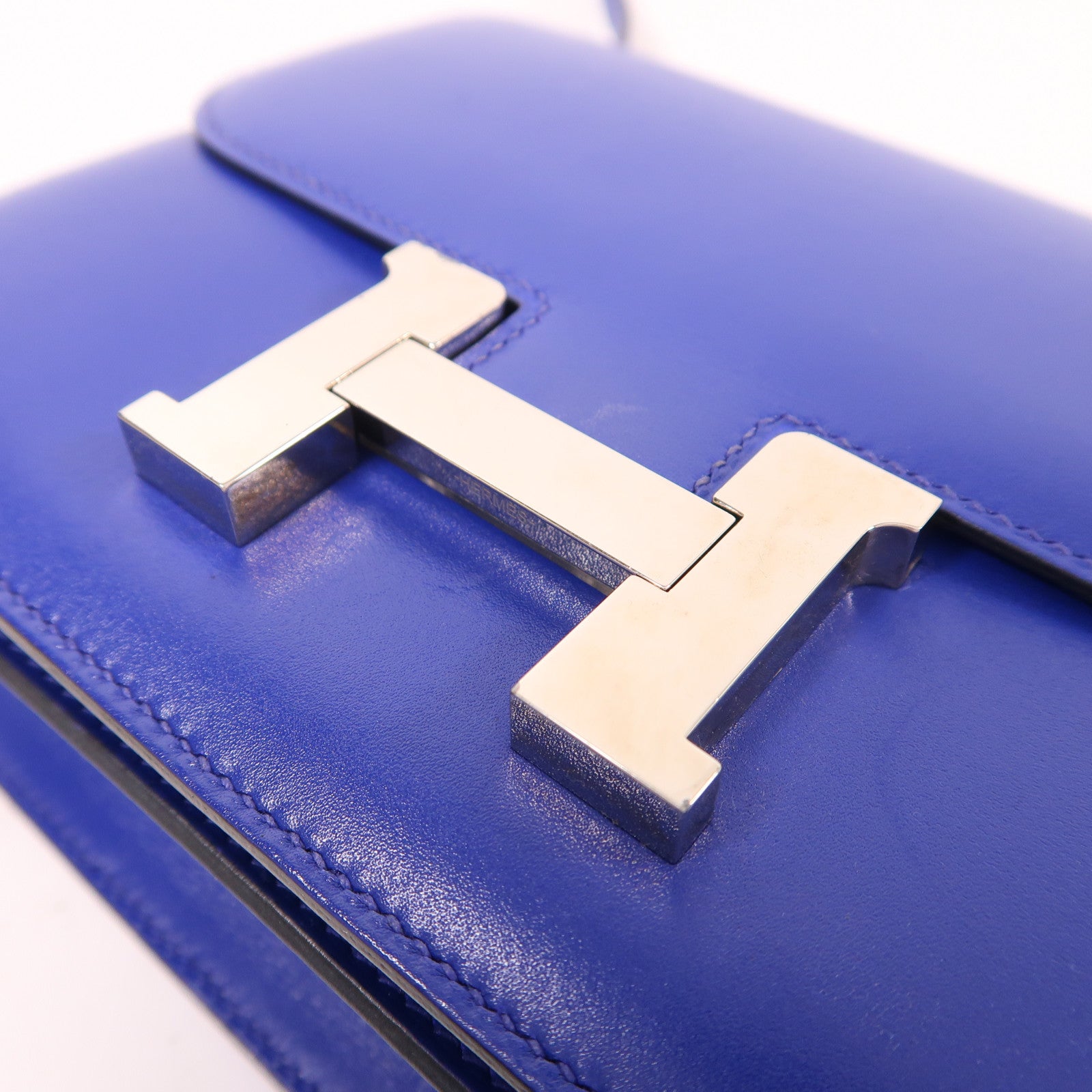 HERMES 【激減優惠】Swift皮革Constance Mini銀扣肩背袋Blue