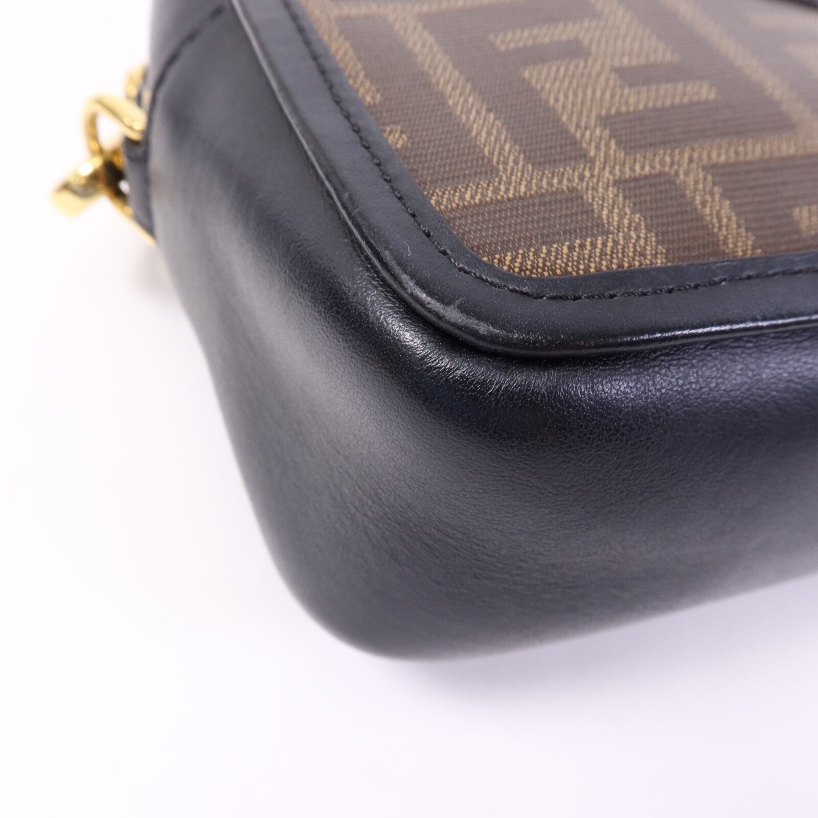 FENDI 塗層帆布Shoulder Bag金扣肩背袋