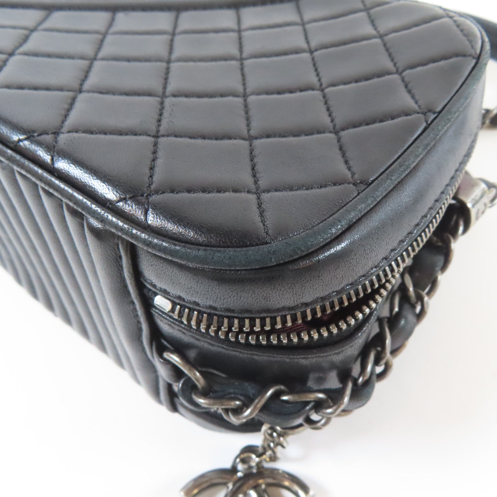 CHANEL 【激減優惠】菱格/斜紋牛皮皮革Chain Shoulder銀扣鏈帶肩背袋黑色