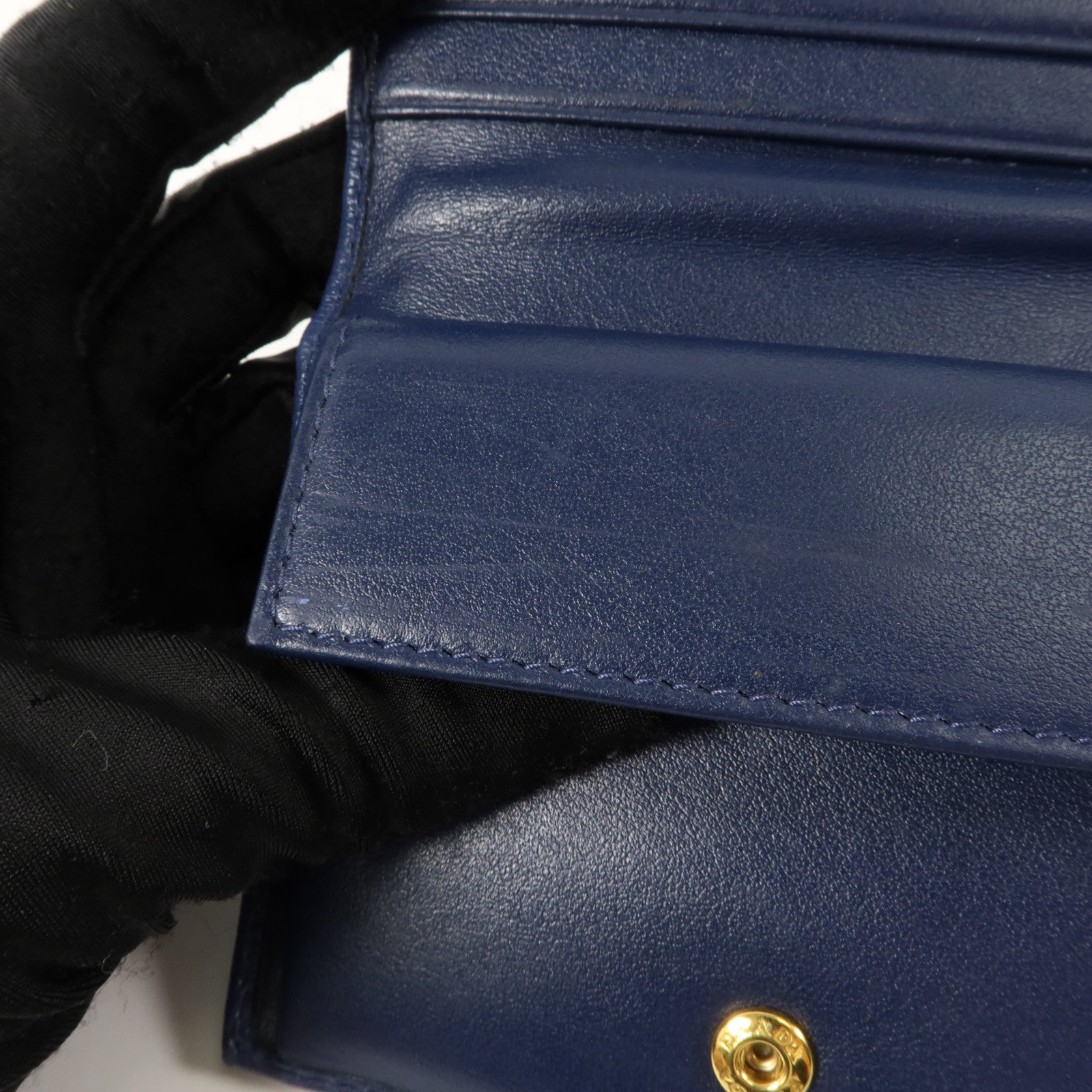 PRADA 牛皮皮革Bifold Wallet金扣錢包