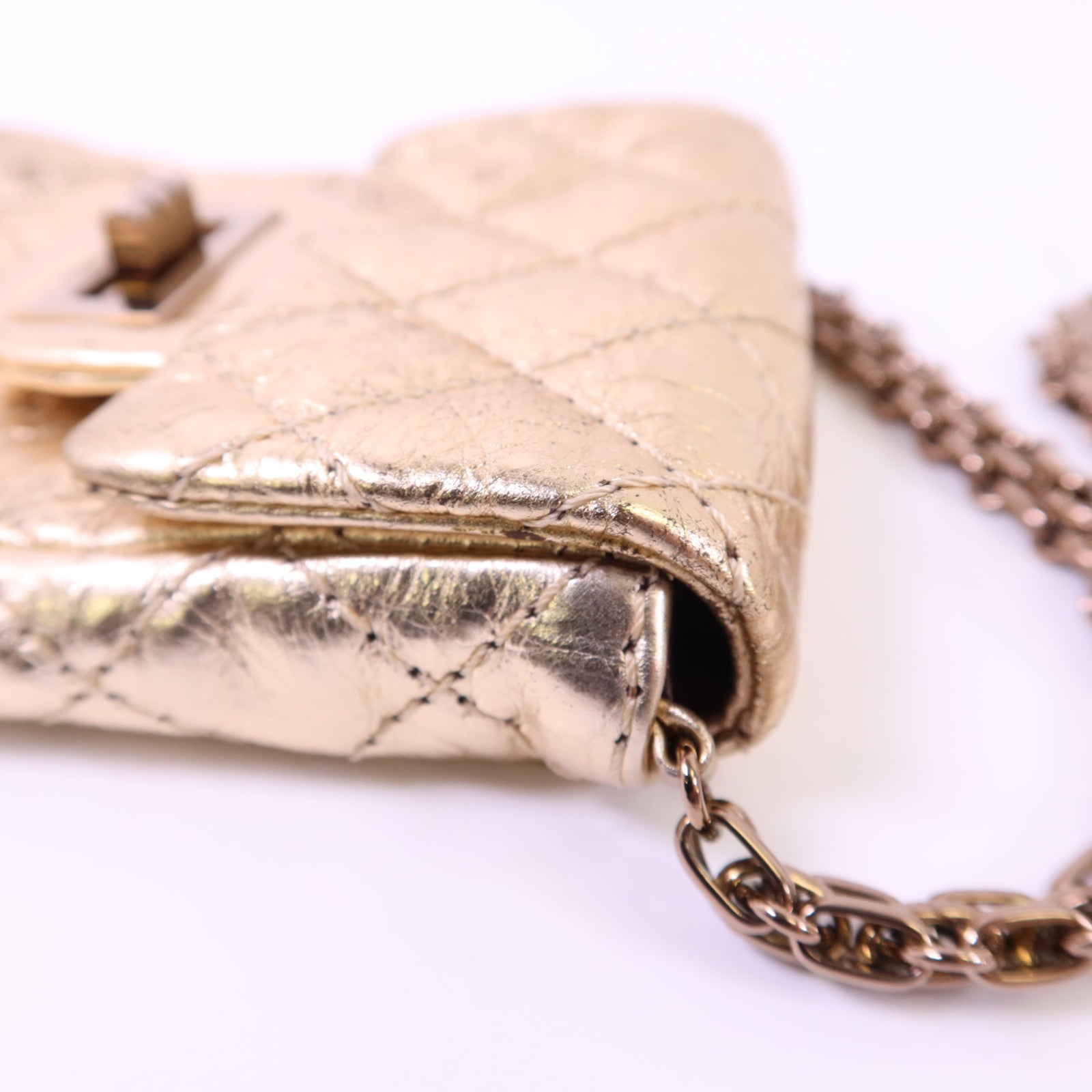 CHANEL 牛皮皮革2.55 Phone Bag鏈帶肩背袋