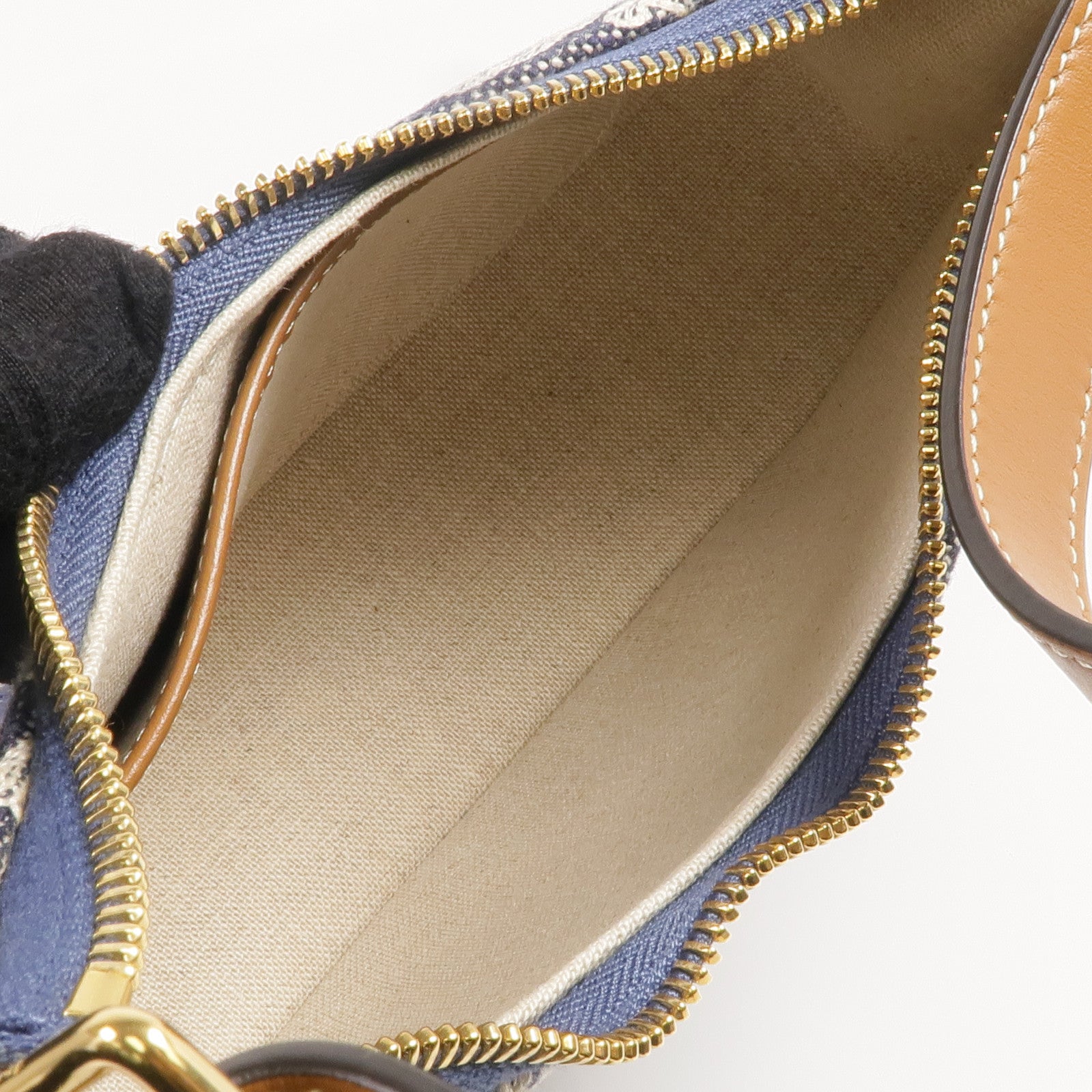 CELINE 牛仔布AVA金扣肩背袋