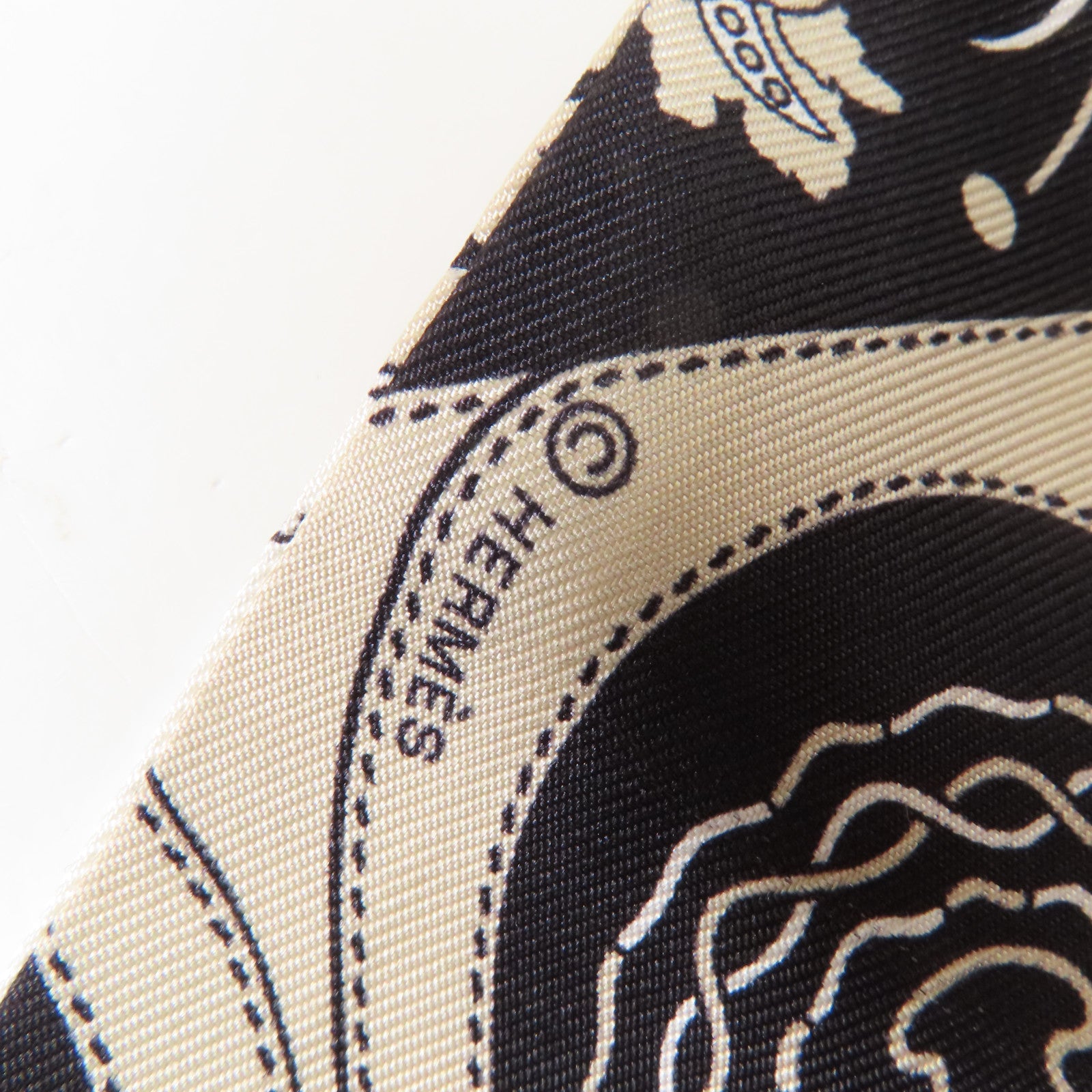 HERMES 絲質Twilly絲巾