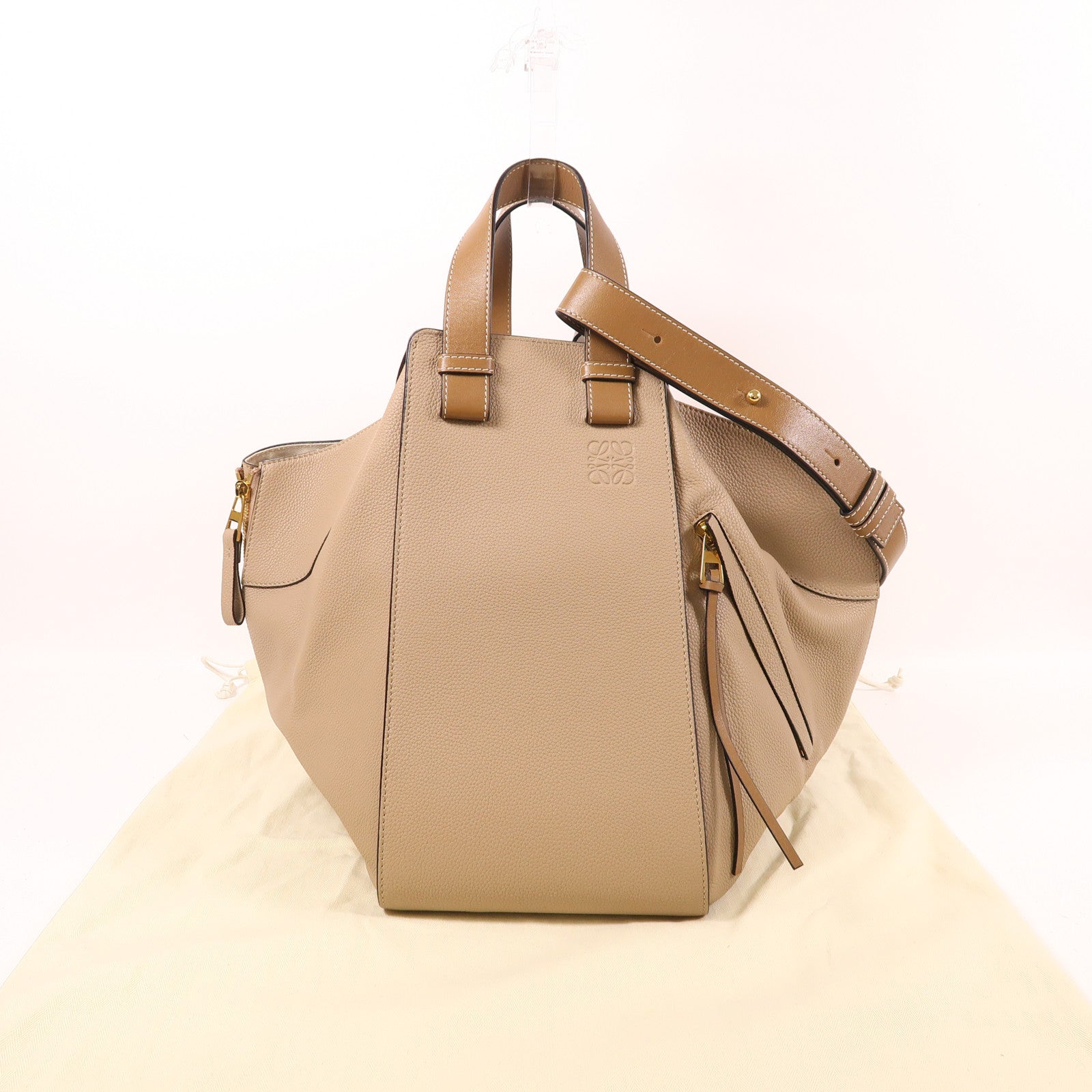 LOEWE 牛皮皮革Hammock金扣手挽肩背兩用袋