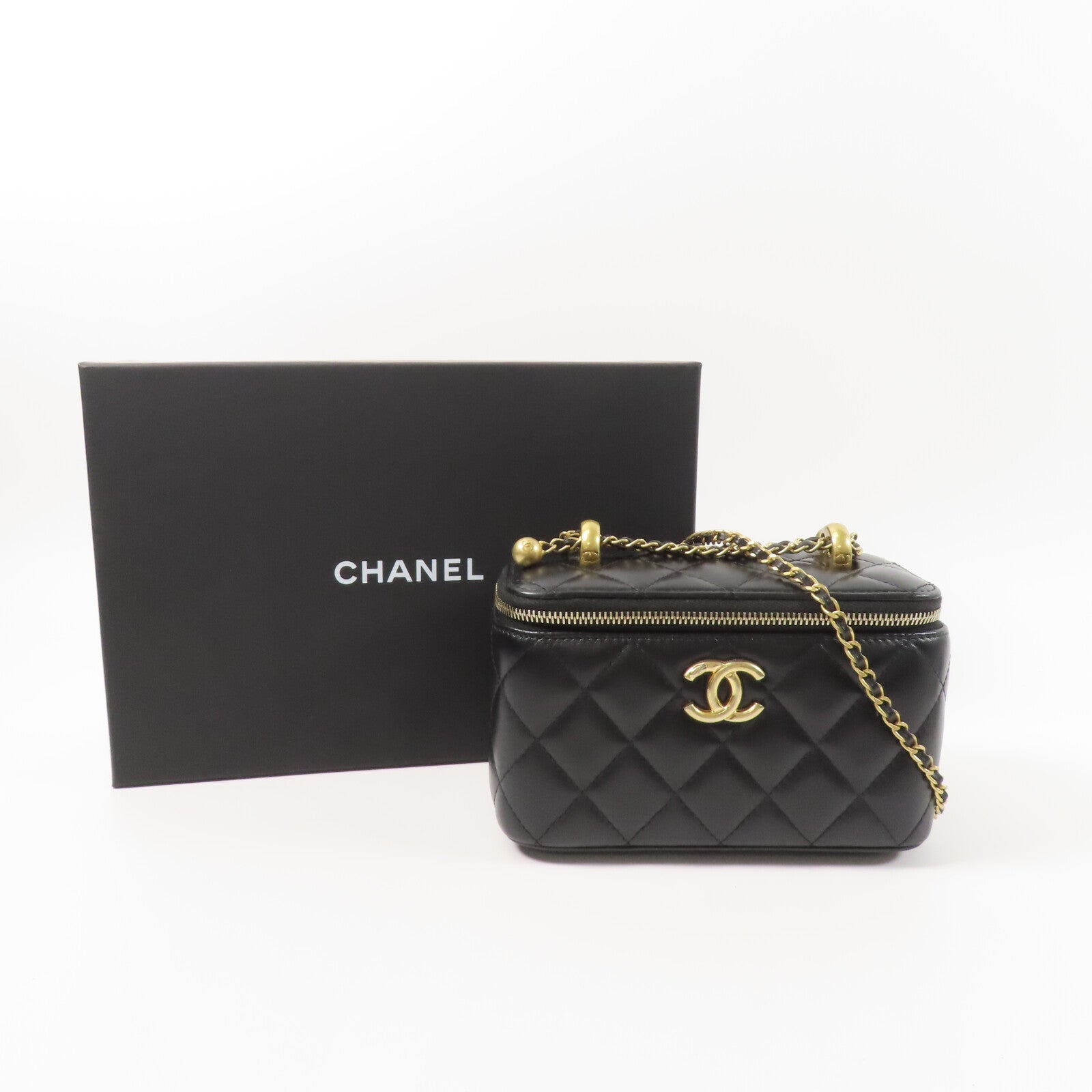 CHANEL 羊皮皮革Vanity Case鏈帶肩背袋