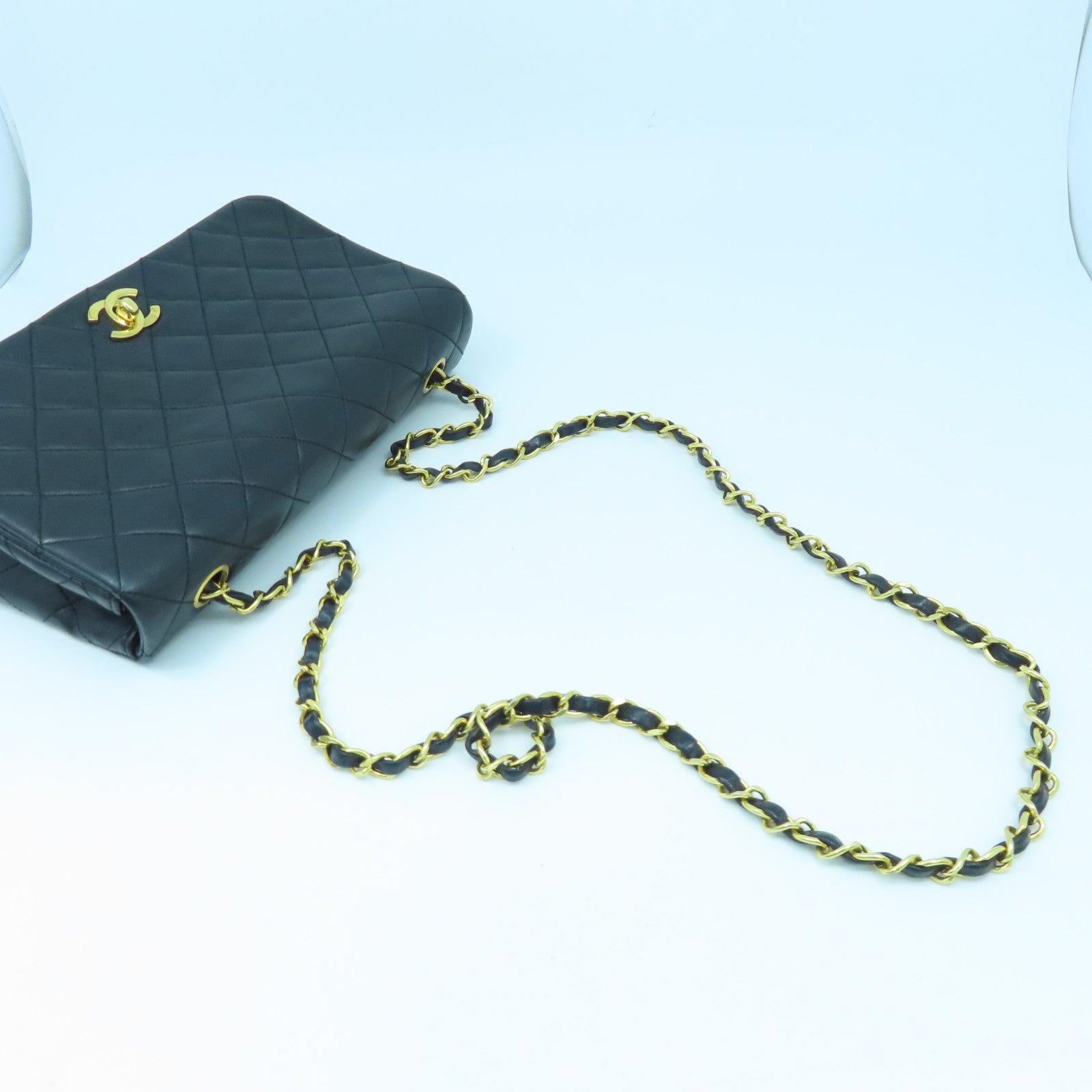 CHANEL 【激減優惠】菱格羊皮皮革Chain Shoulder金扣鏈帶肩背袋黑色