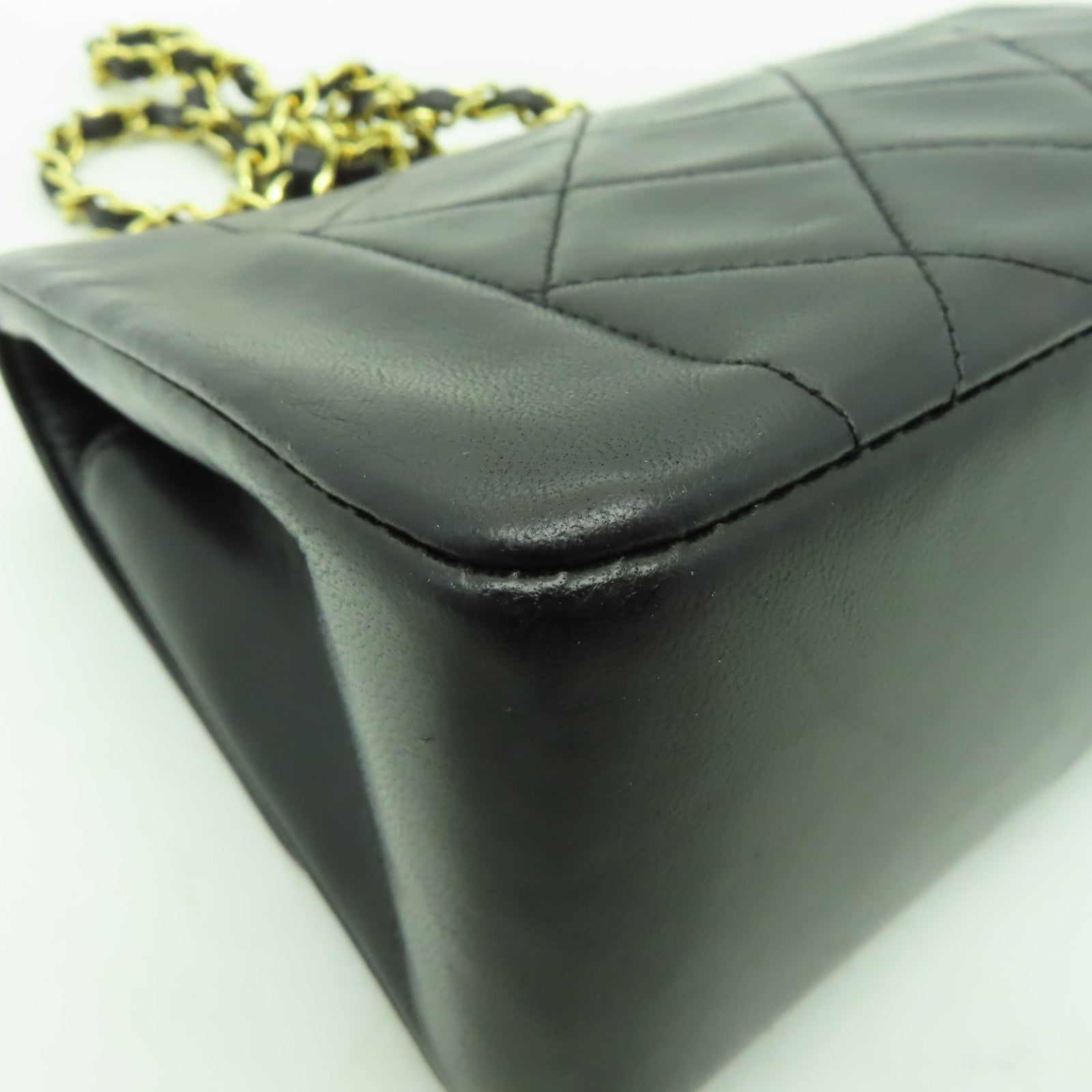 CHANEL **【清倉大減價】菱格羊皮皮革Chain Shoulder Bag金扣鏈帶肩背袋黒色