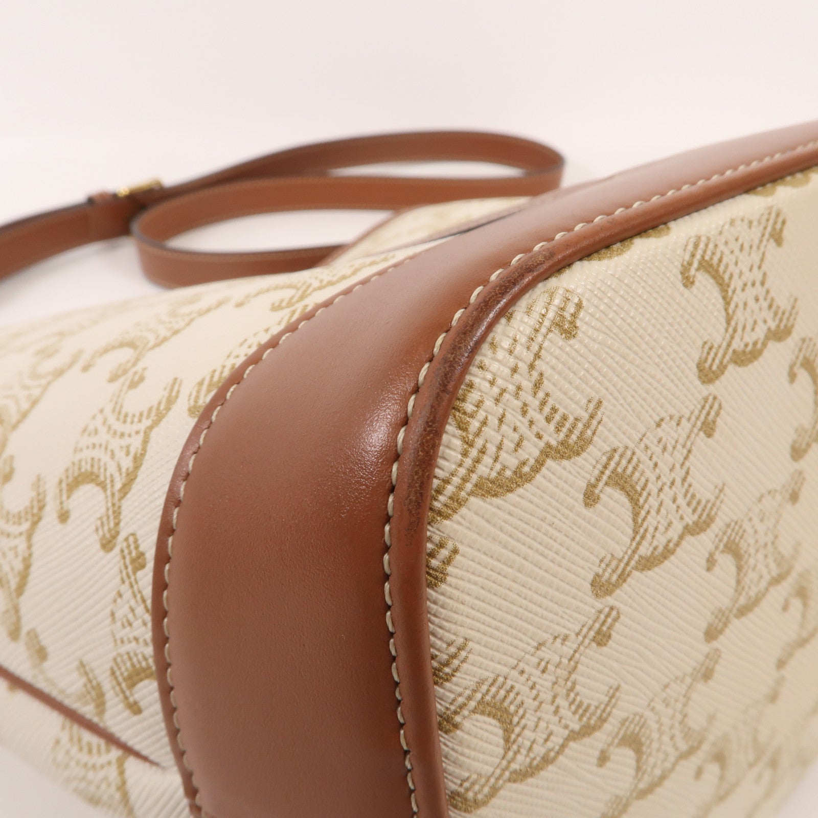 CELINE 塗層帆布Triormphe Bucket金扣肩背袋