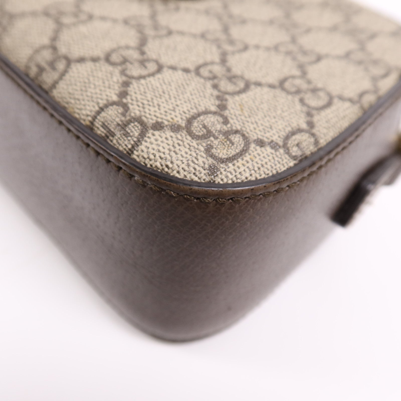 GUCCI 塗層帆布Supreme Messenger金扣肩背袋