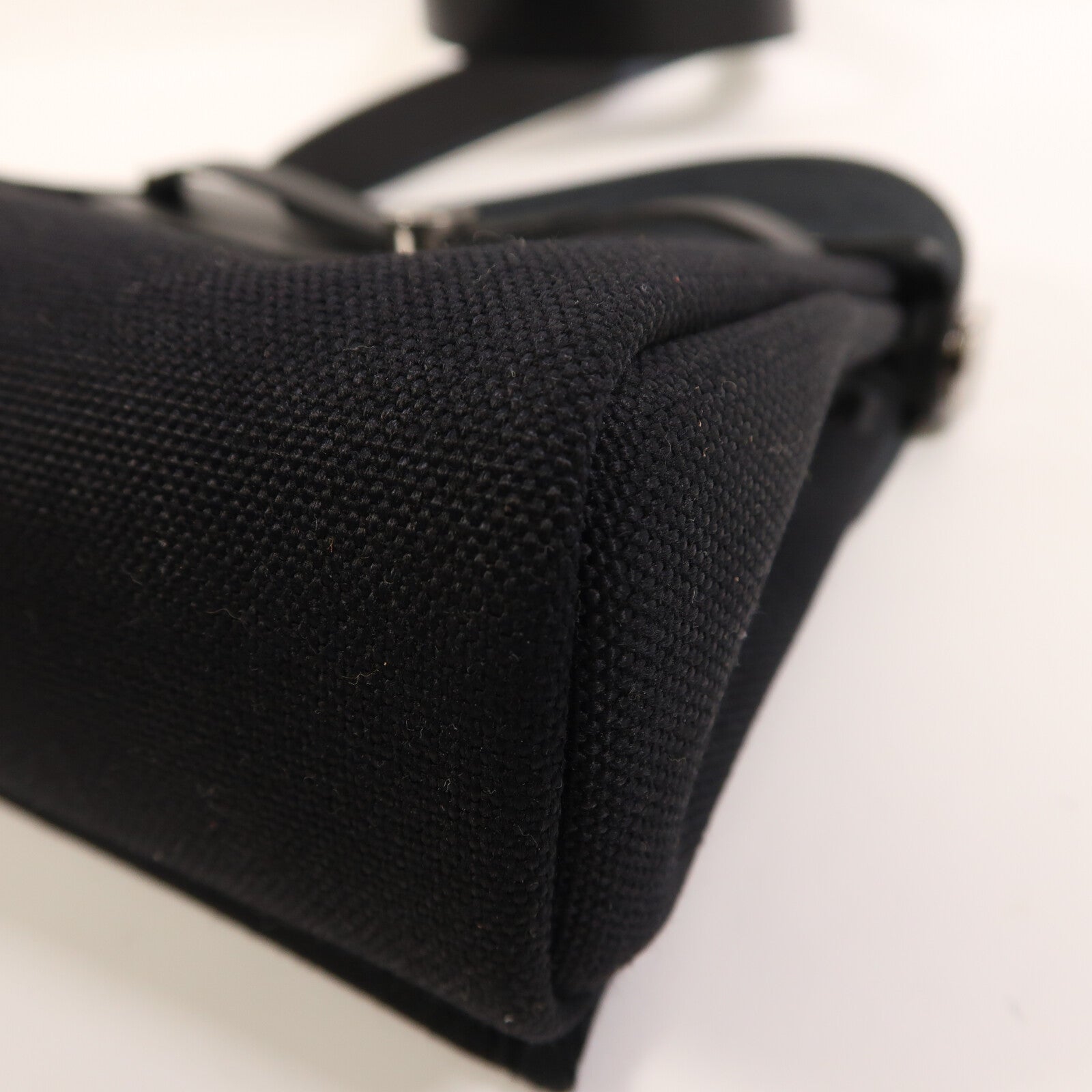 HERMES 帆布Mini Herbag肩背袋