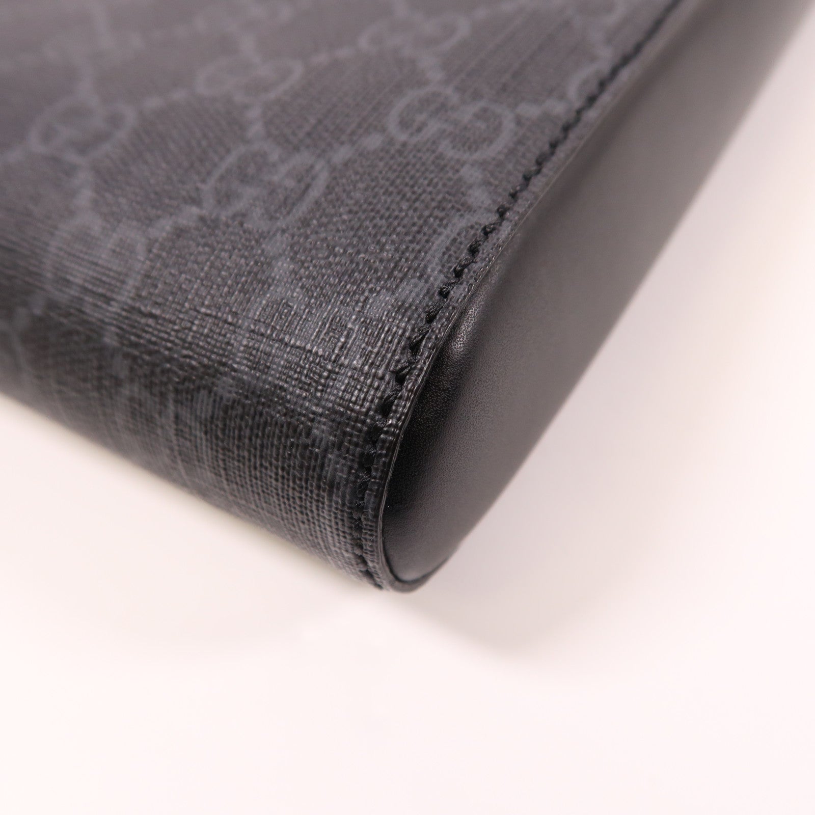 GUCCI 塗層帆布Medium Messenger Bag銀扣肩背袋