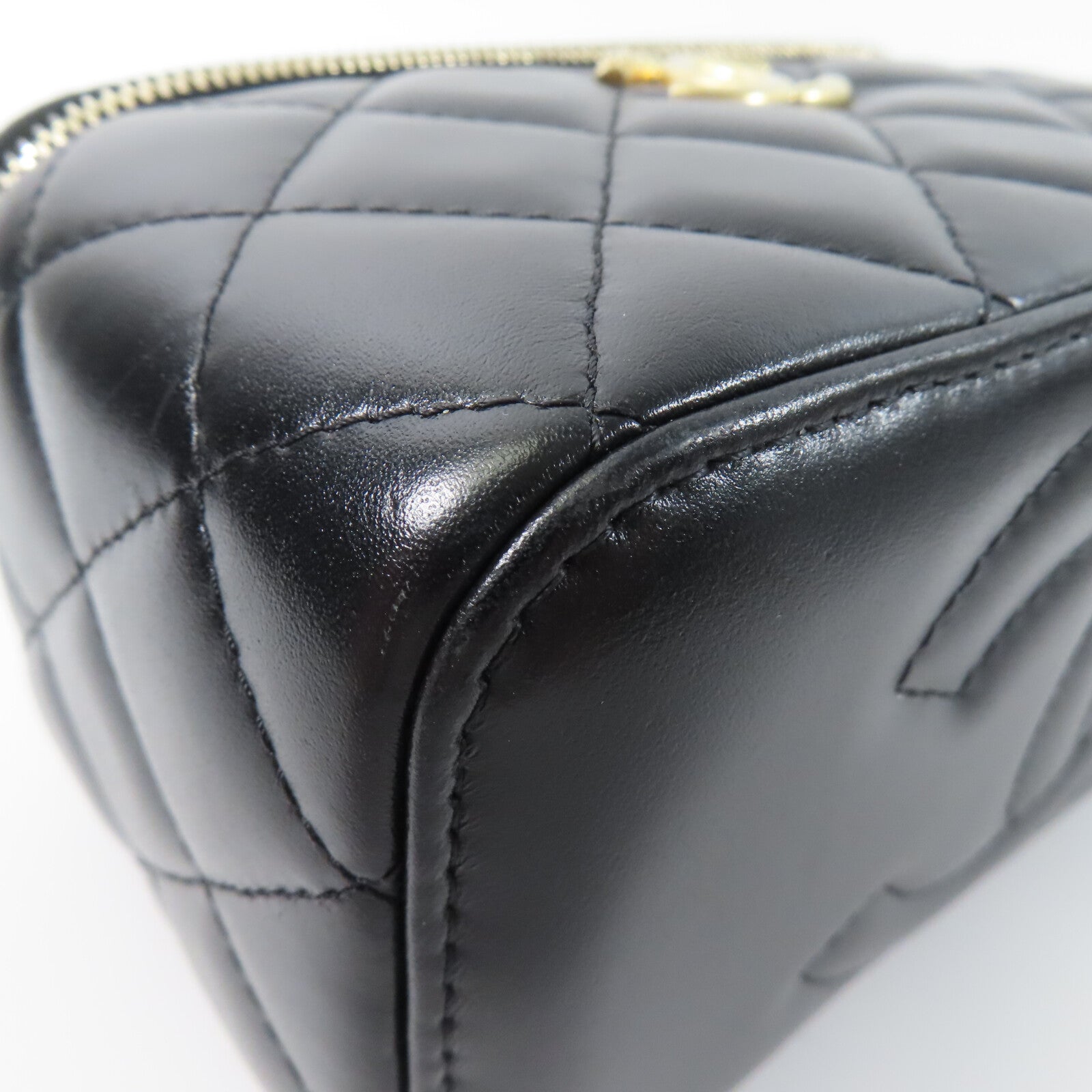 CHANEL 羊皮皮革Vanity Case鏈帶肩背袋