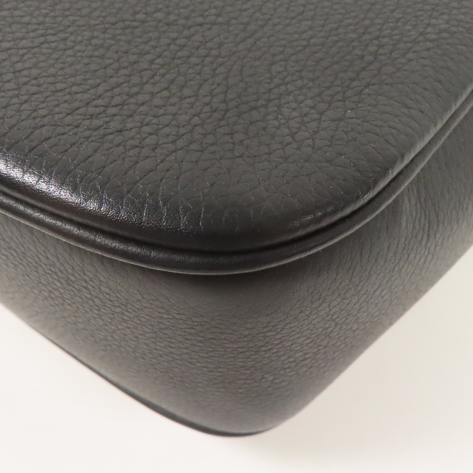 LOUIS VUITTON 牛皮皮革Lockme Tender金扣手挽肩背兩用袋