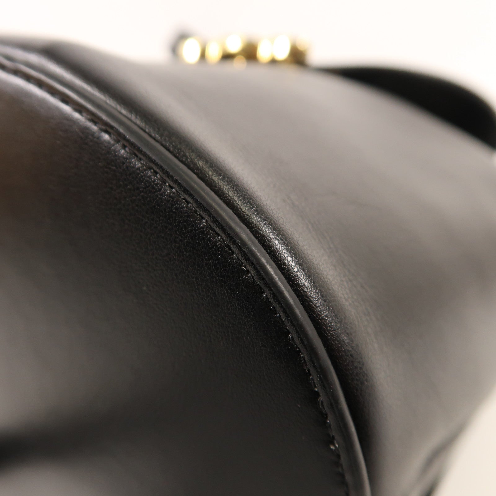 CELINE 牛皮皮革Bonnie金扣背包