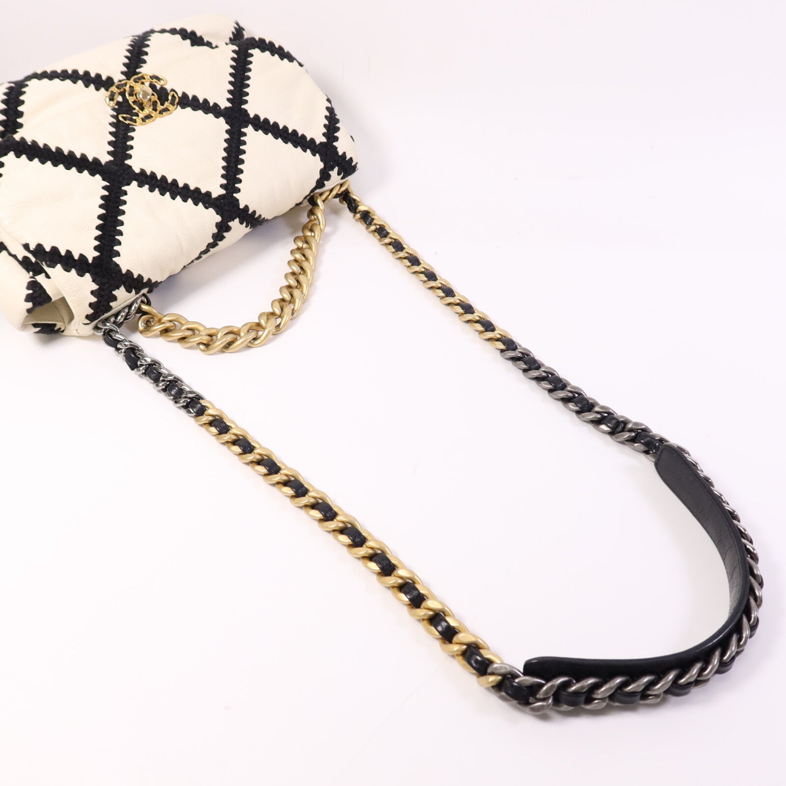 CHANEL 牛皮皮革Chanel 19 Large金扣鏈帶手挽肩背兩用袋