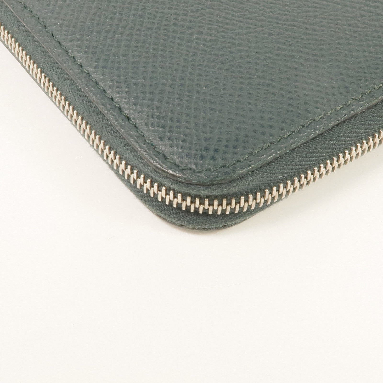 HERMES Epsom皮革Silk In Long Wallet銀扣長錢包Vert Cypress