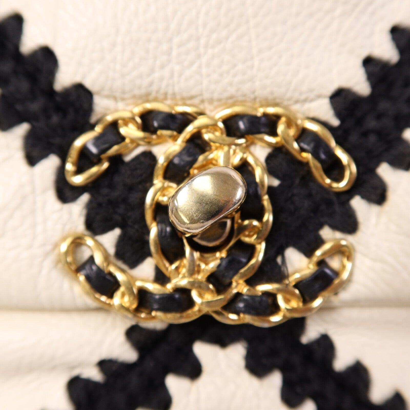 CHANEL 牛皮皮革Chanel 19 Large金扣鏈帶手挽肩背兩用袋