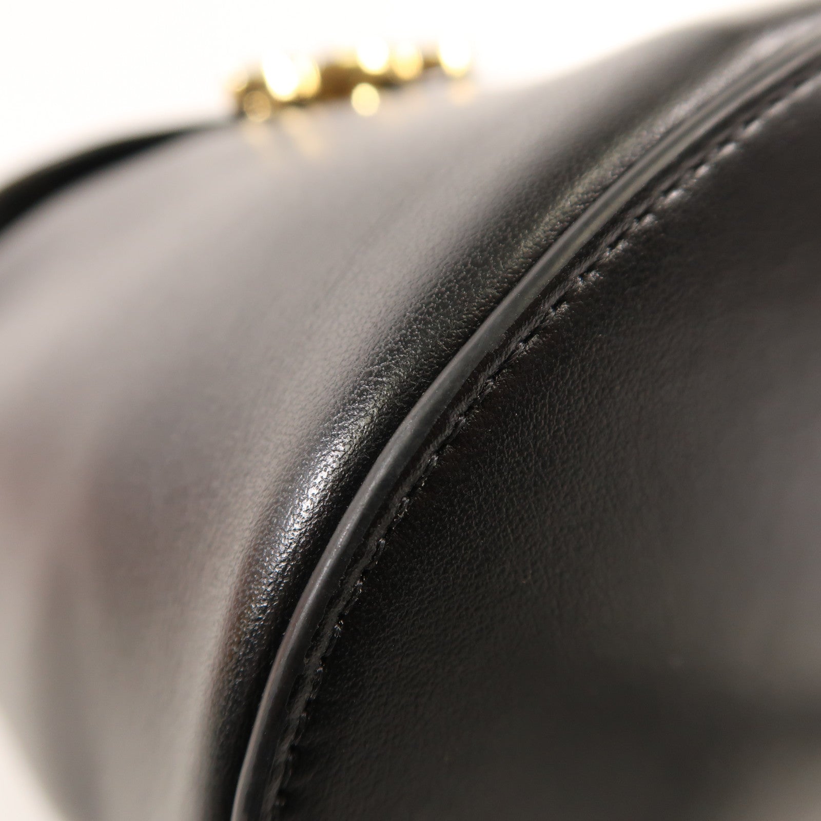 CELINE 牛皮皮革Bonnie金扣背包