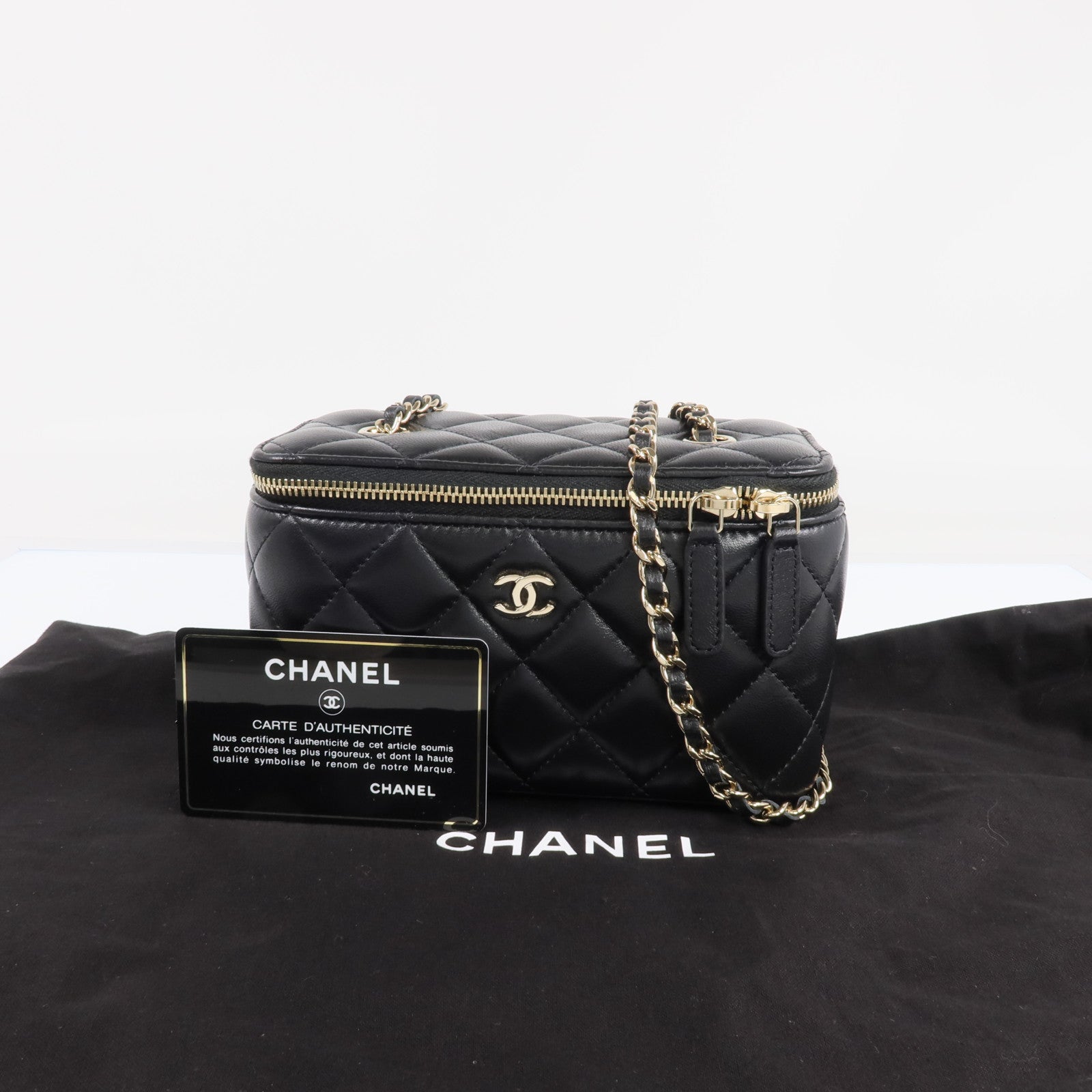 CHANEL 羊皮皮革Vanity Case金扣鏈帶肩背袋