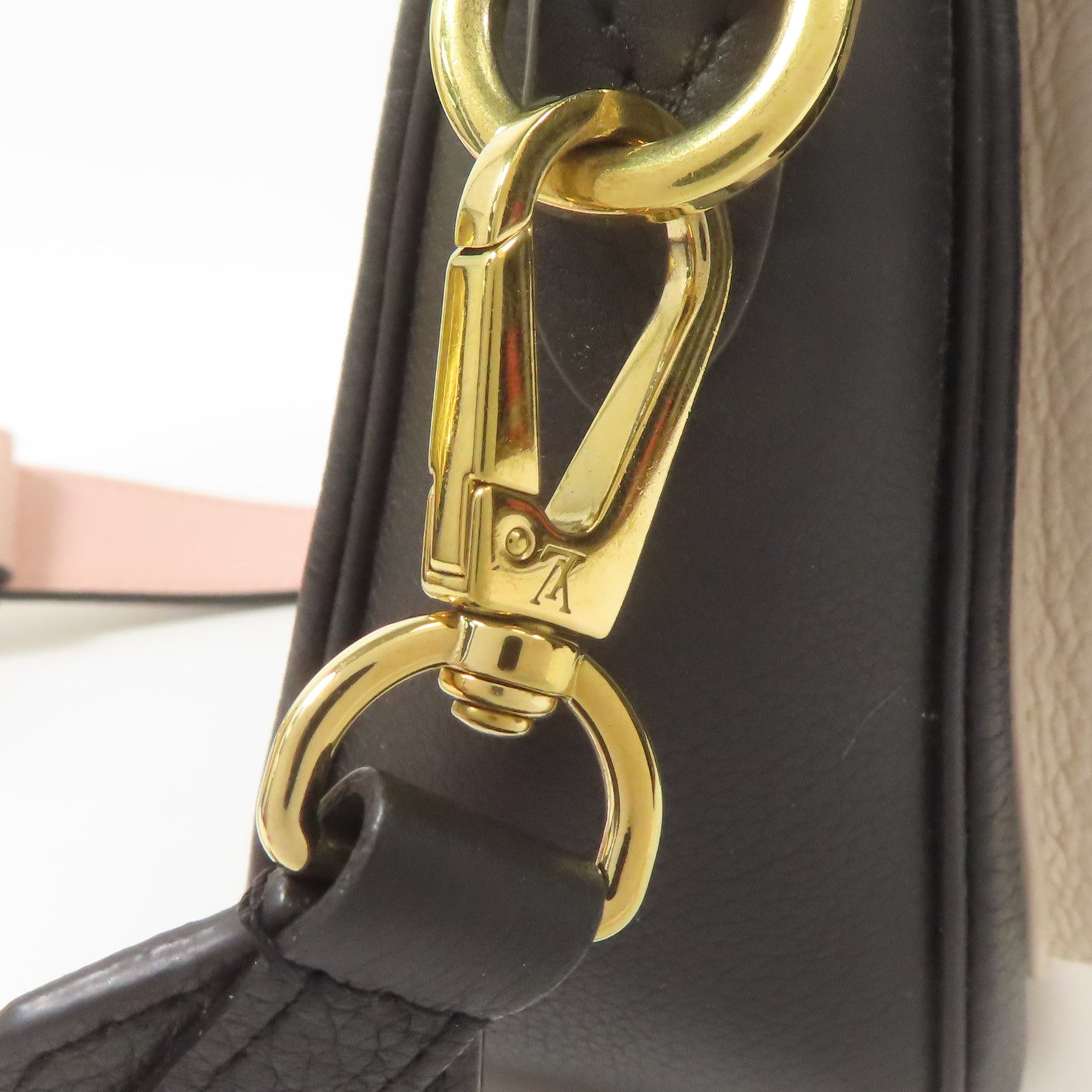 LOUIS VUITTON 牛皮皮革Lockme Tender金扣手挽肩背兩用袋