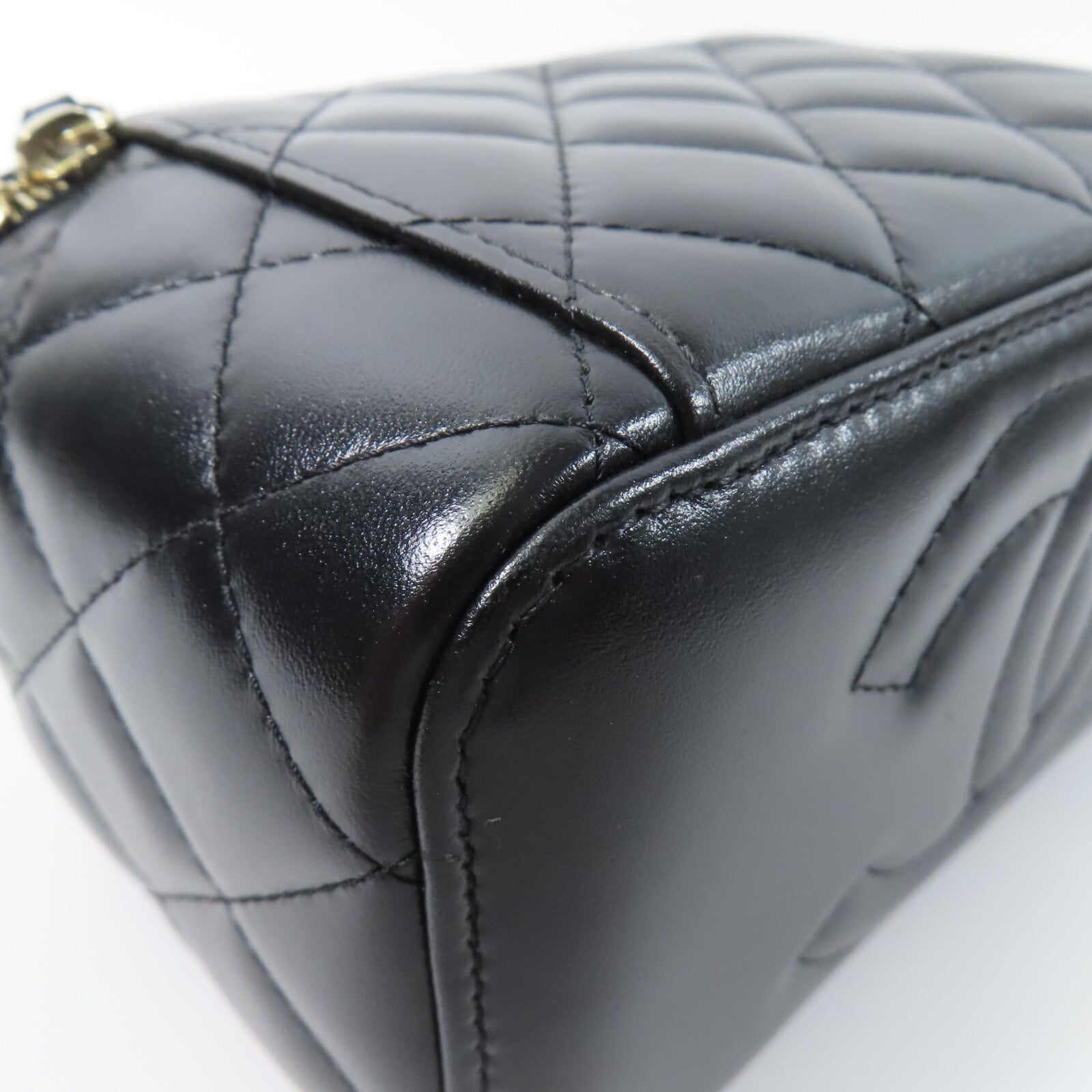 CHANEL 羊皮皮革Vanity Case鏈帶肩背袋