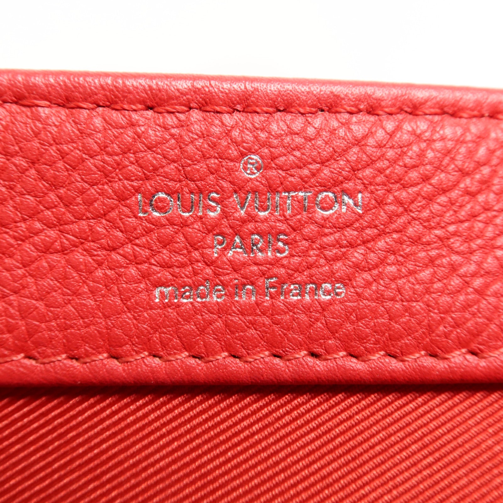 LOUIS VUITTON 牛皮皮革Lock Me II BB銀扣鏈帶手挽肩背兩用袋