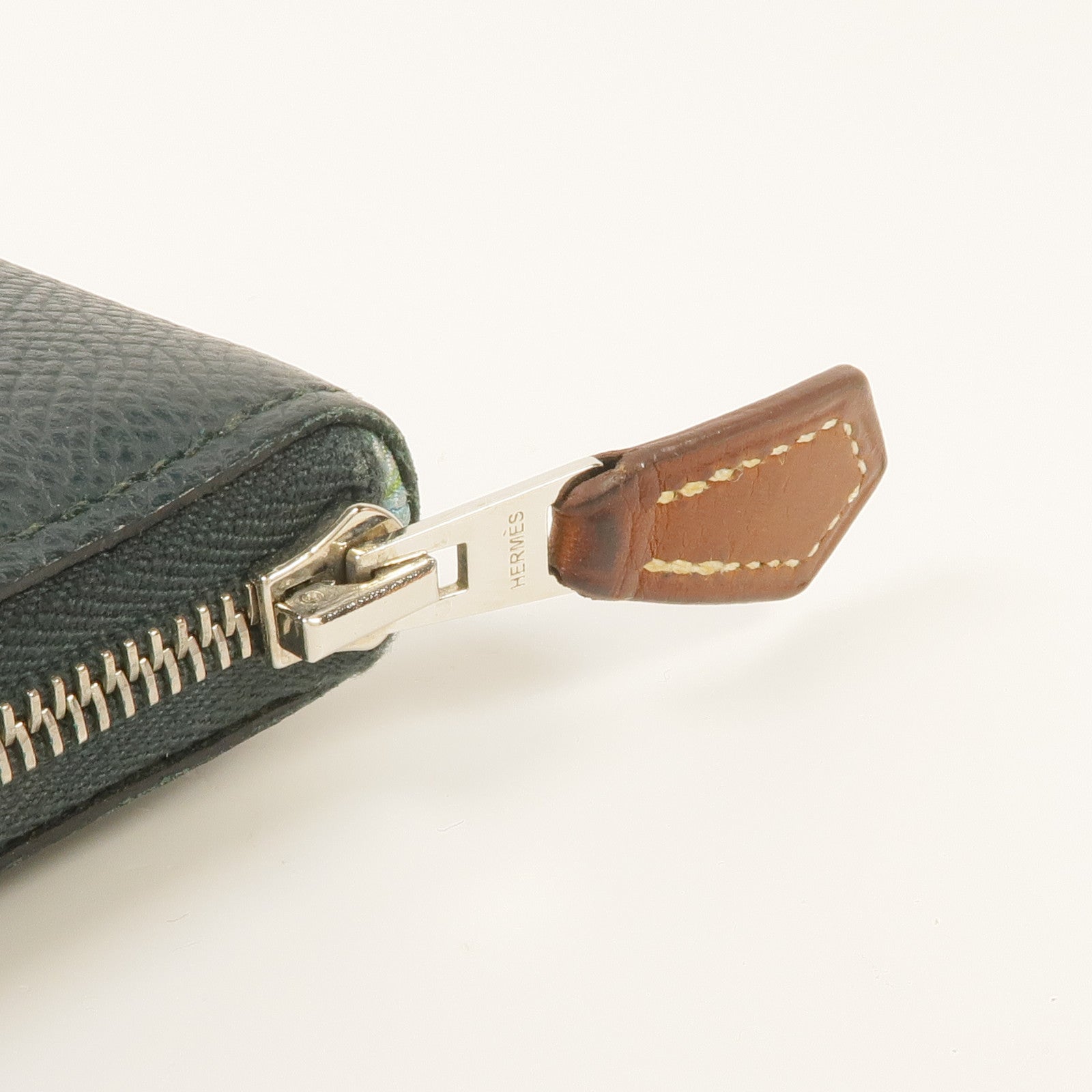 HERMES Epsom皮革Silk In Long Wallet銀扣長錢包Vert Cypress