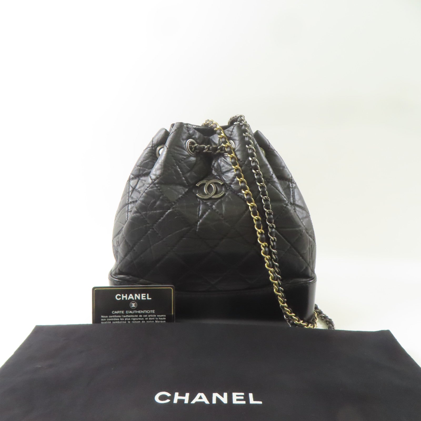 CHANEL 羊皮皮革Gabrielle Backpack銀扣/金扣鏈帶背包黑色