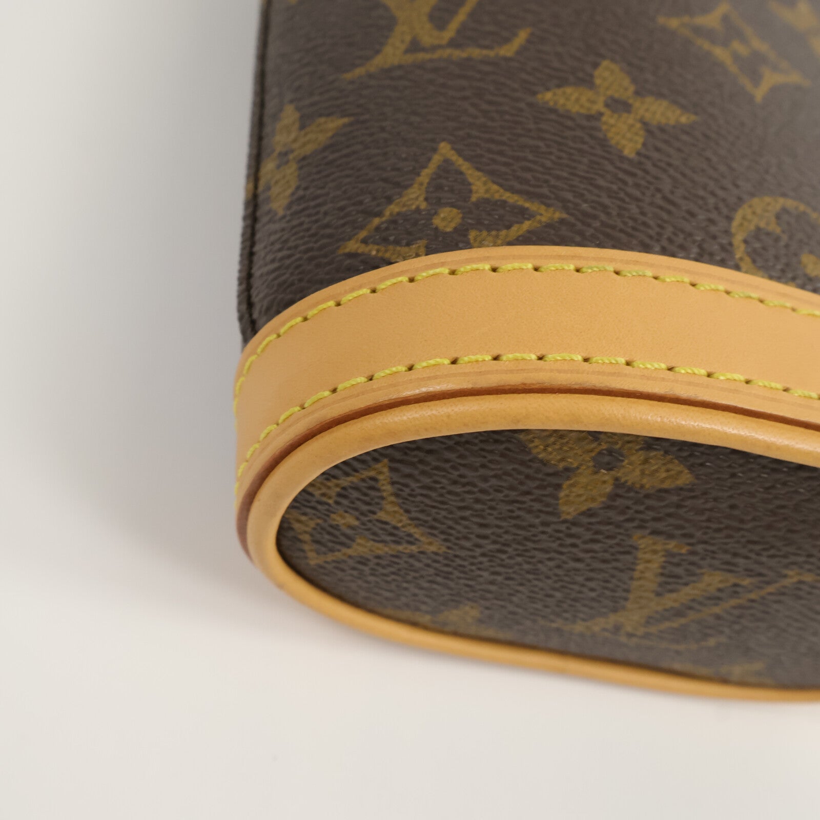 LOUIS VUITTON Monogram Fold Me Pouch肩背袋