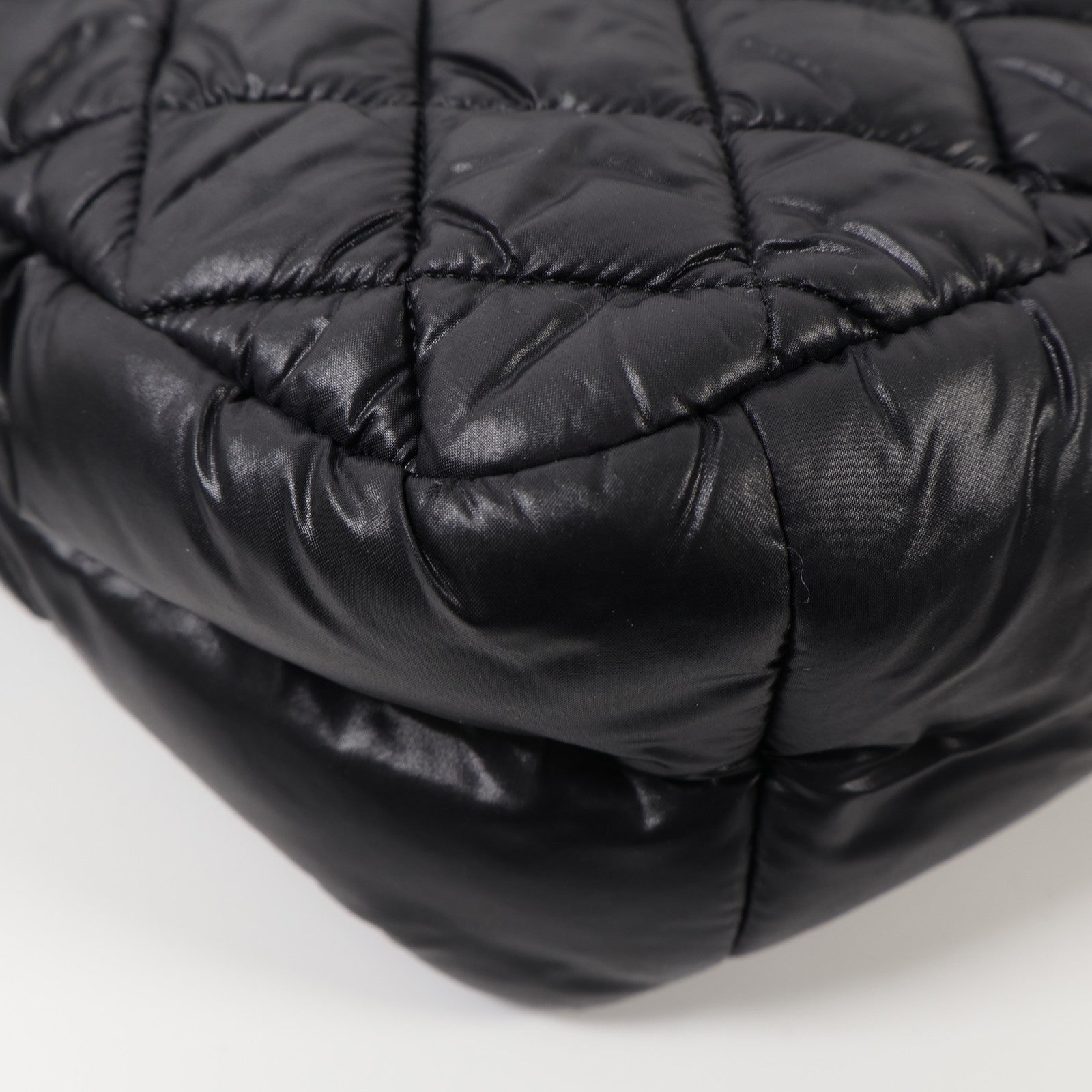 CHANEL 尼龍Coco Cocoon Messenger銀扣肩背袋