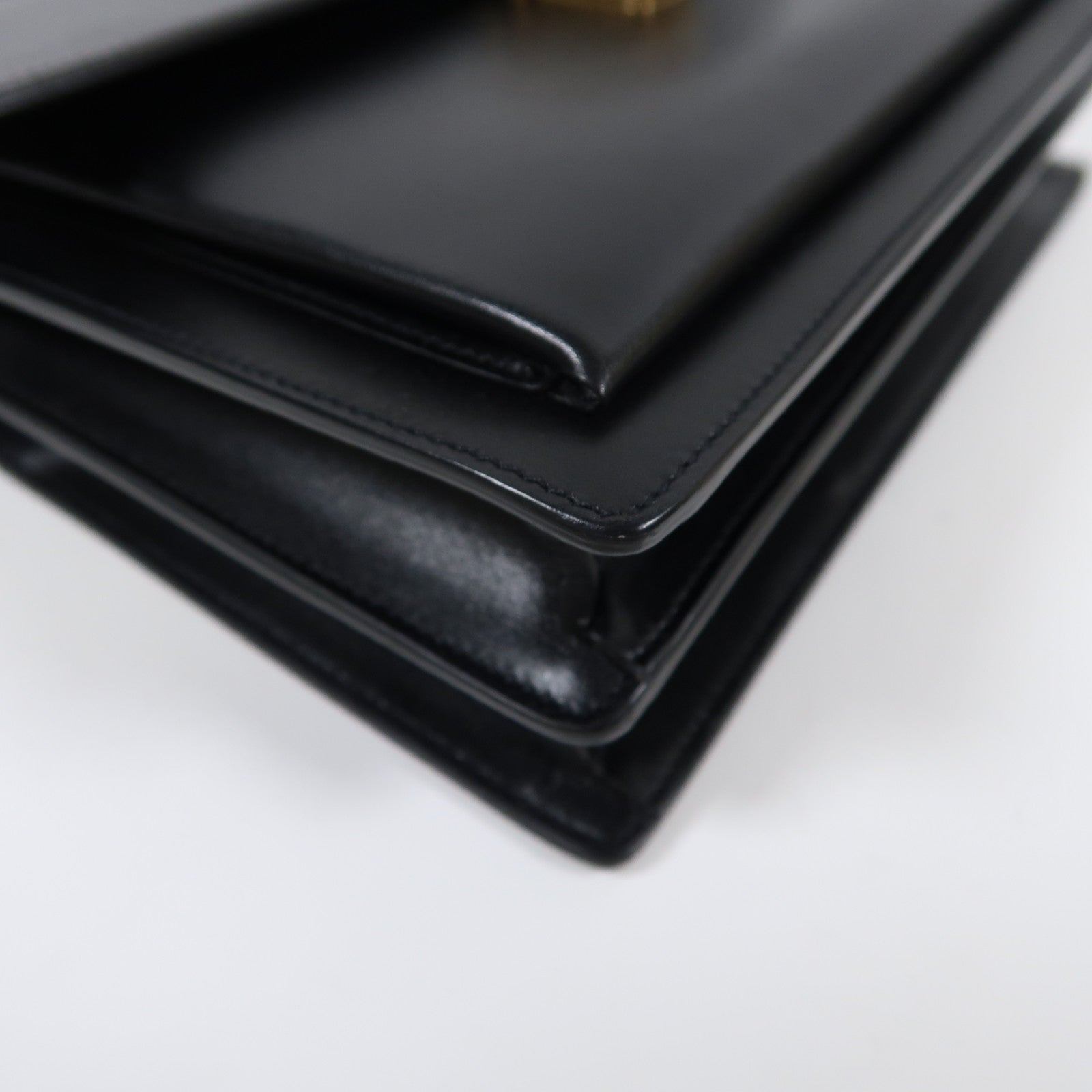 SAINT LAURENT 牛皮皮革Shoulder Bag金扣手挽肩背兩用袋黑色
