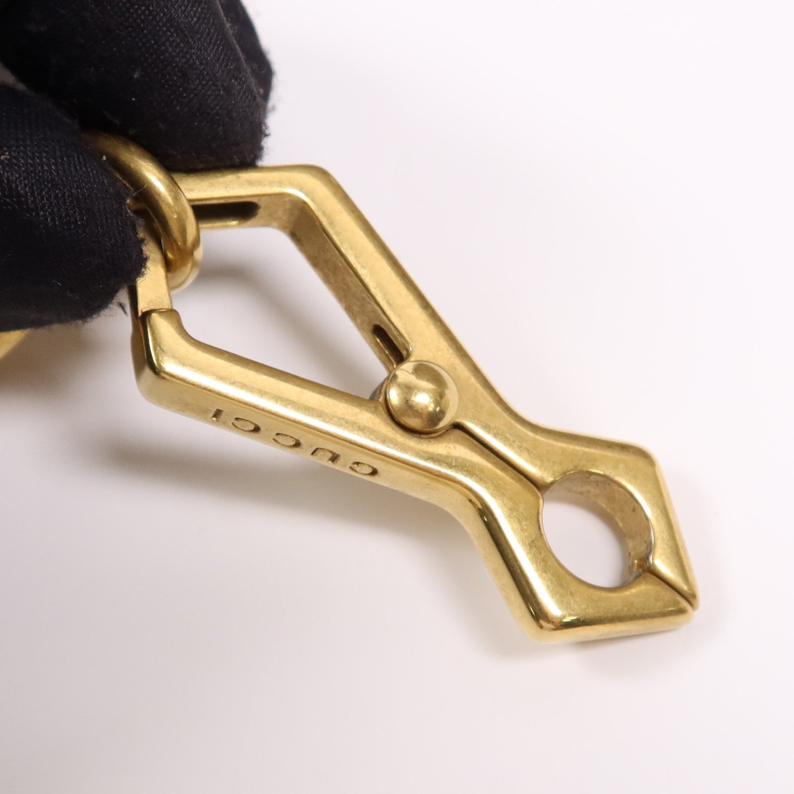 GUCCI 塗層帆布Supreme Messenger金扣肩背袋