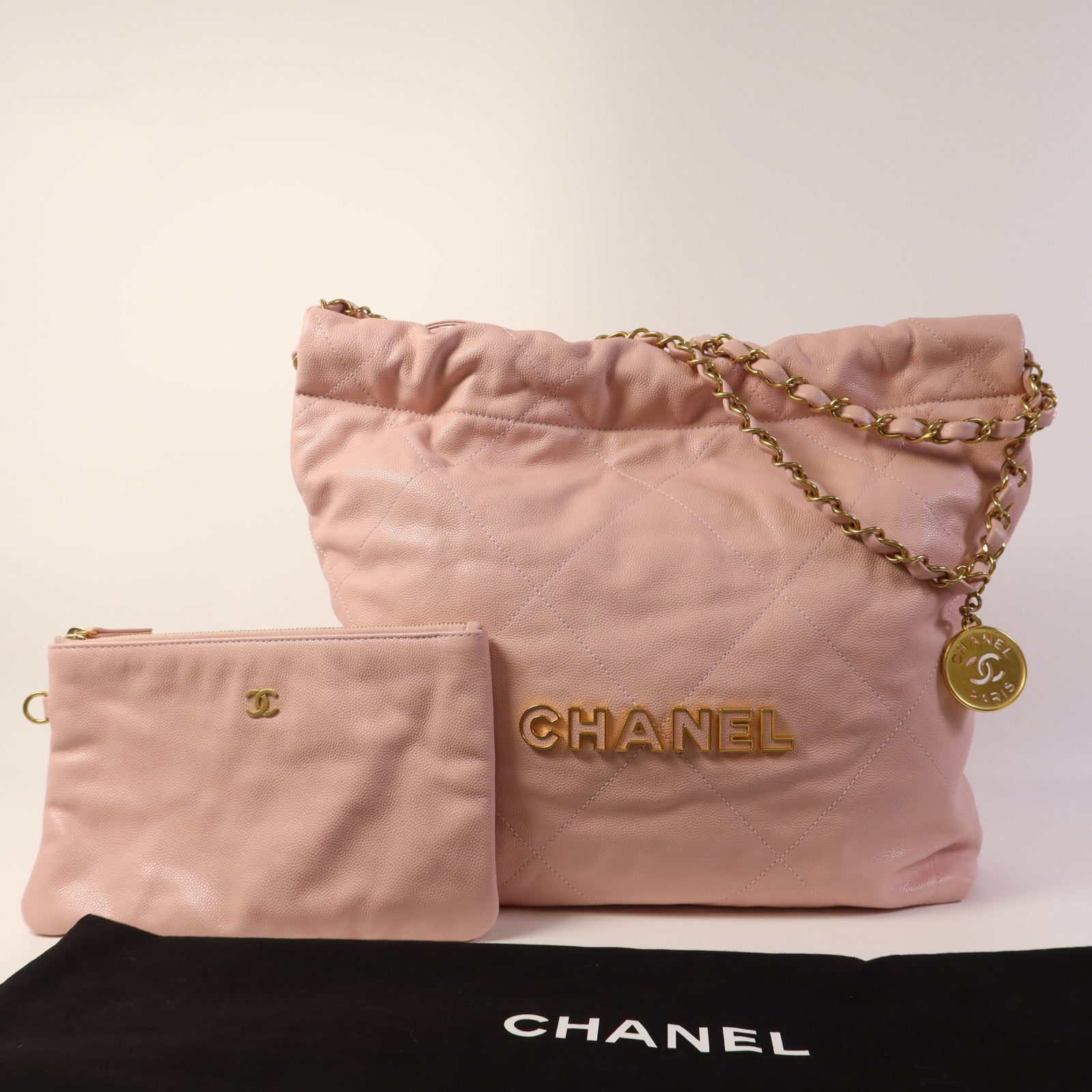CHANEL 牛皮皮革Chanel 22 Medium金扣鏈帶肩背袋