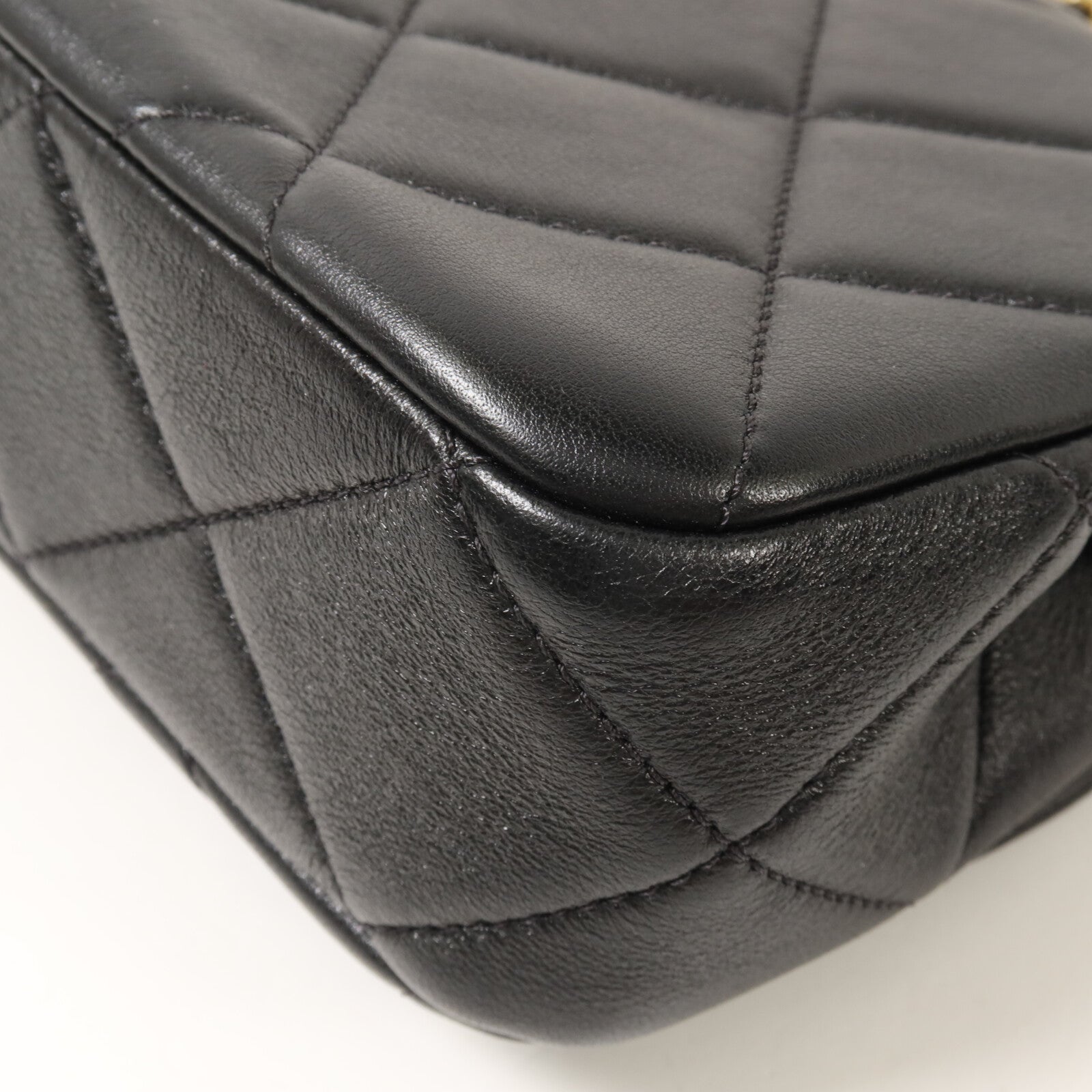 CHANEL 羊皮皮革Chain Shoulder鏈帶肩背袋