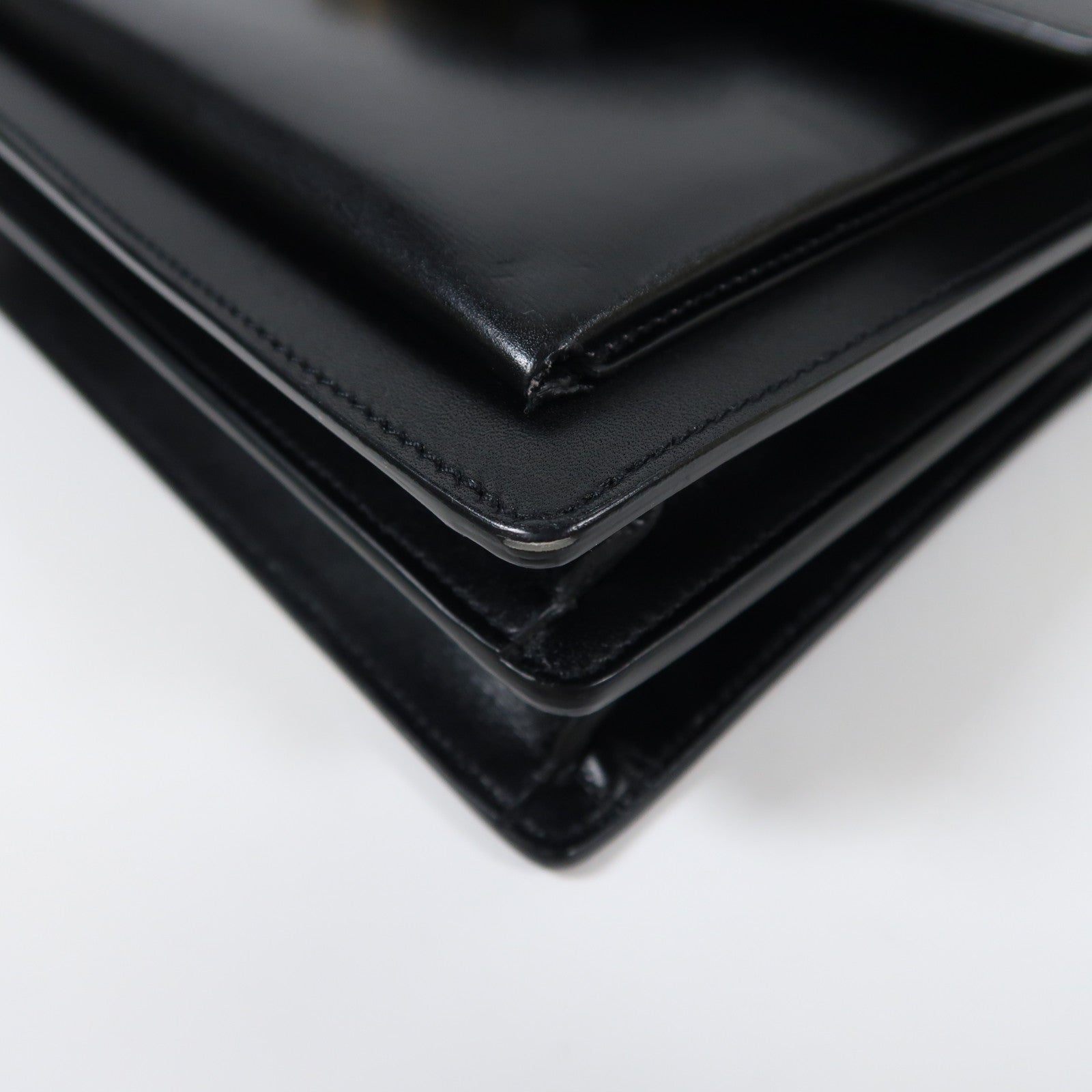 SAINT LAURENT 牛皮皮革Shoulder Bag金扣手挽肩背兩用袋黑色